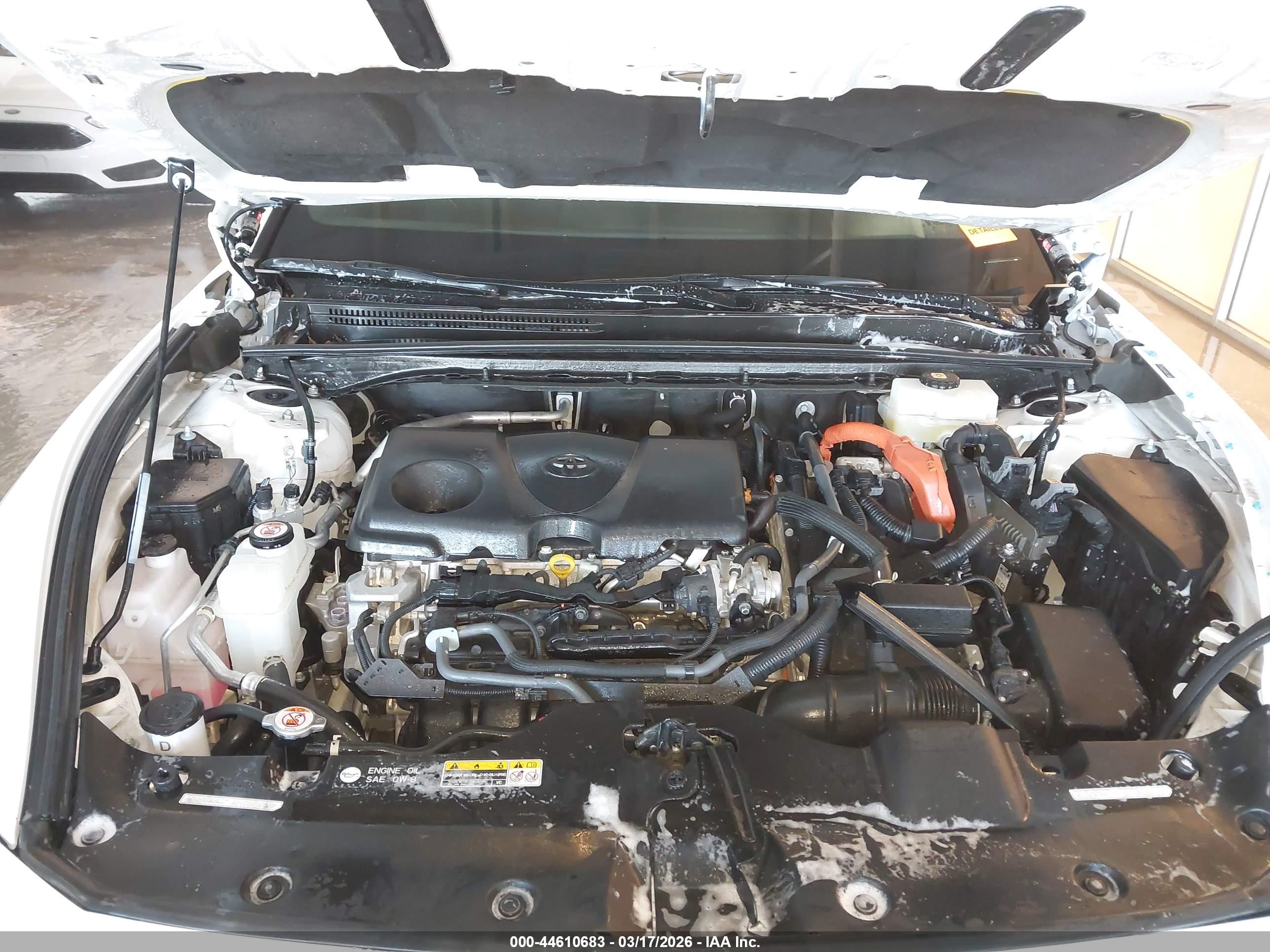 TOYOTA CROWN image 10