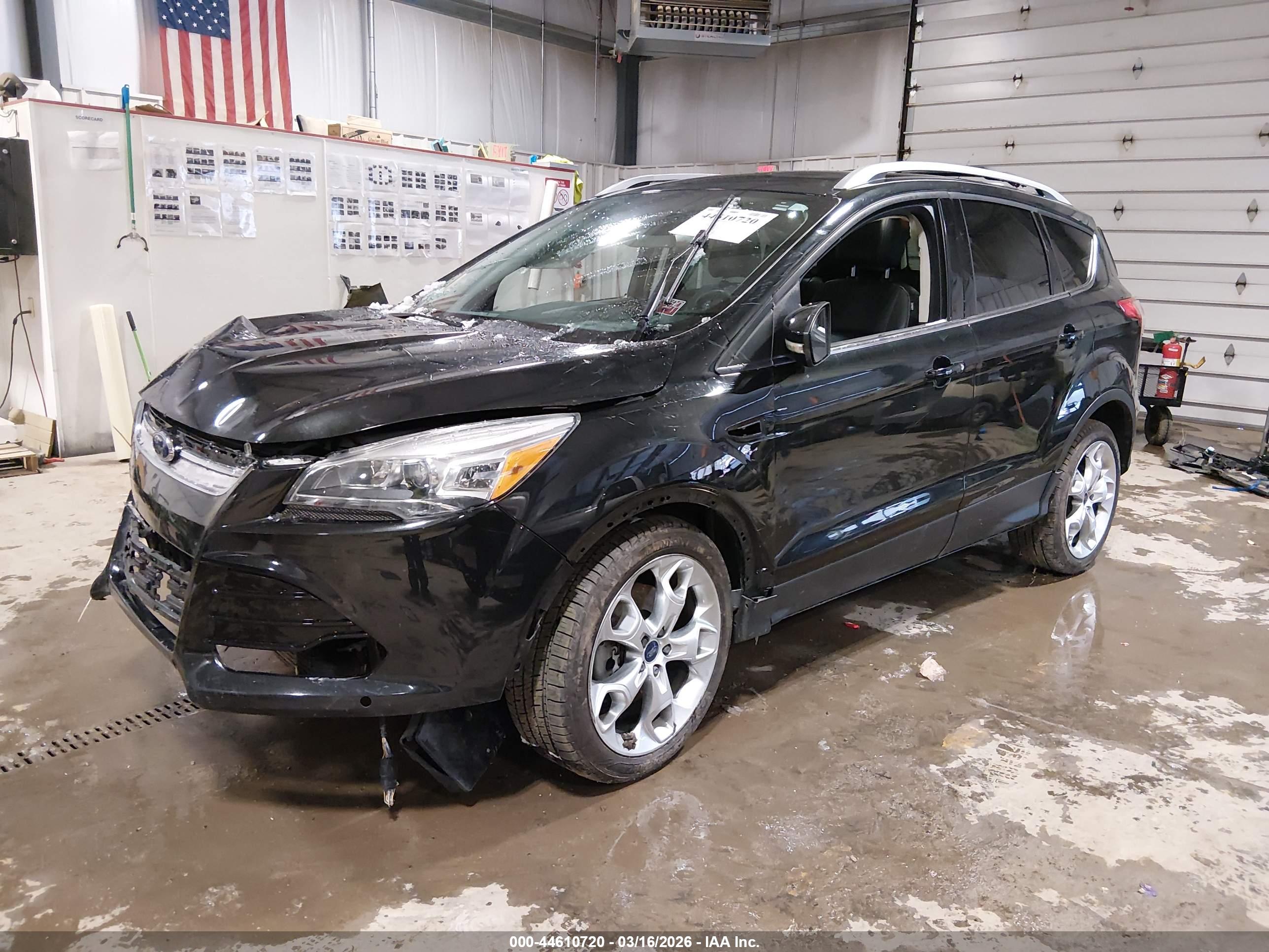 FORD ESCAPE image 2