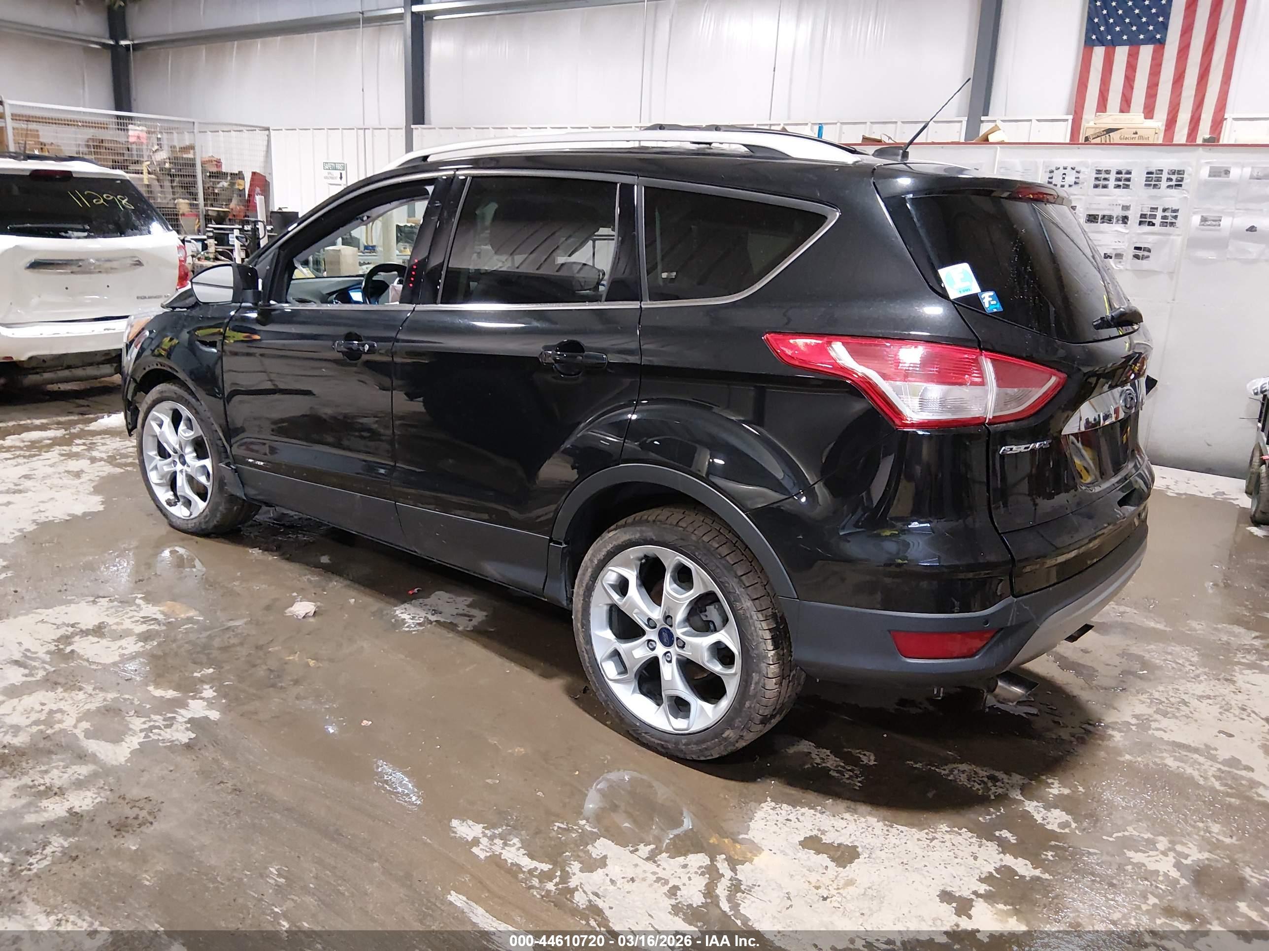 FORD ESCAPE image 3