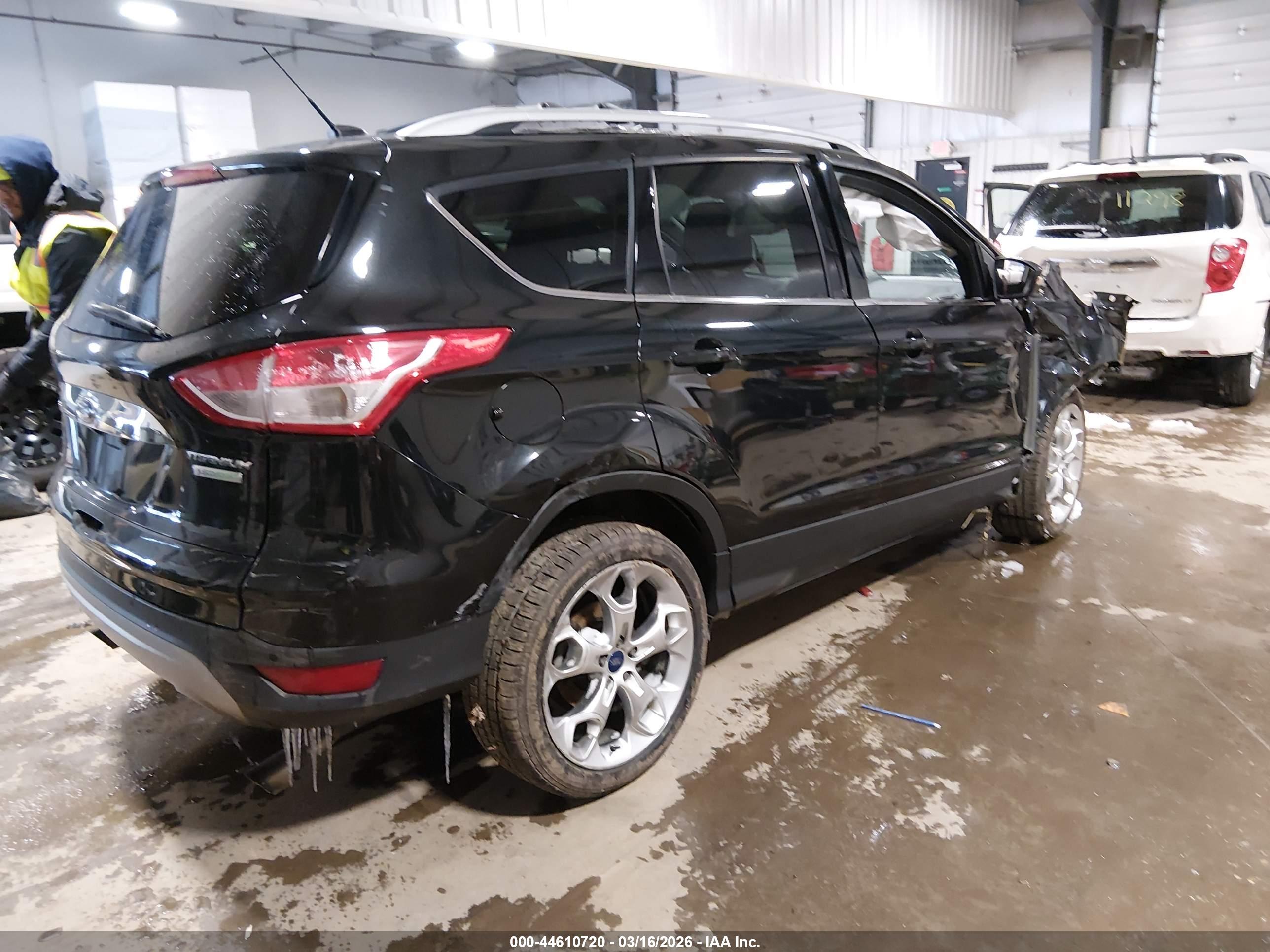 FORD ESCAPE image 4
