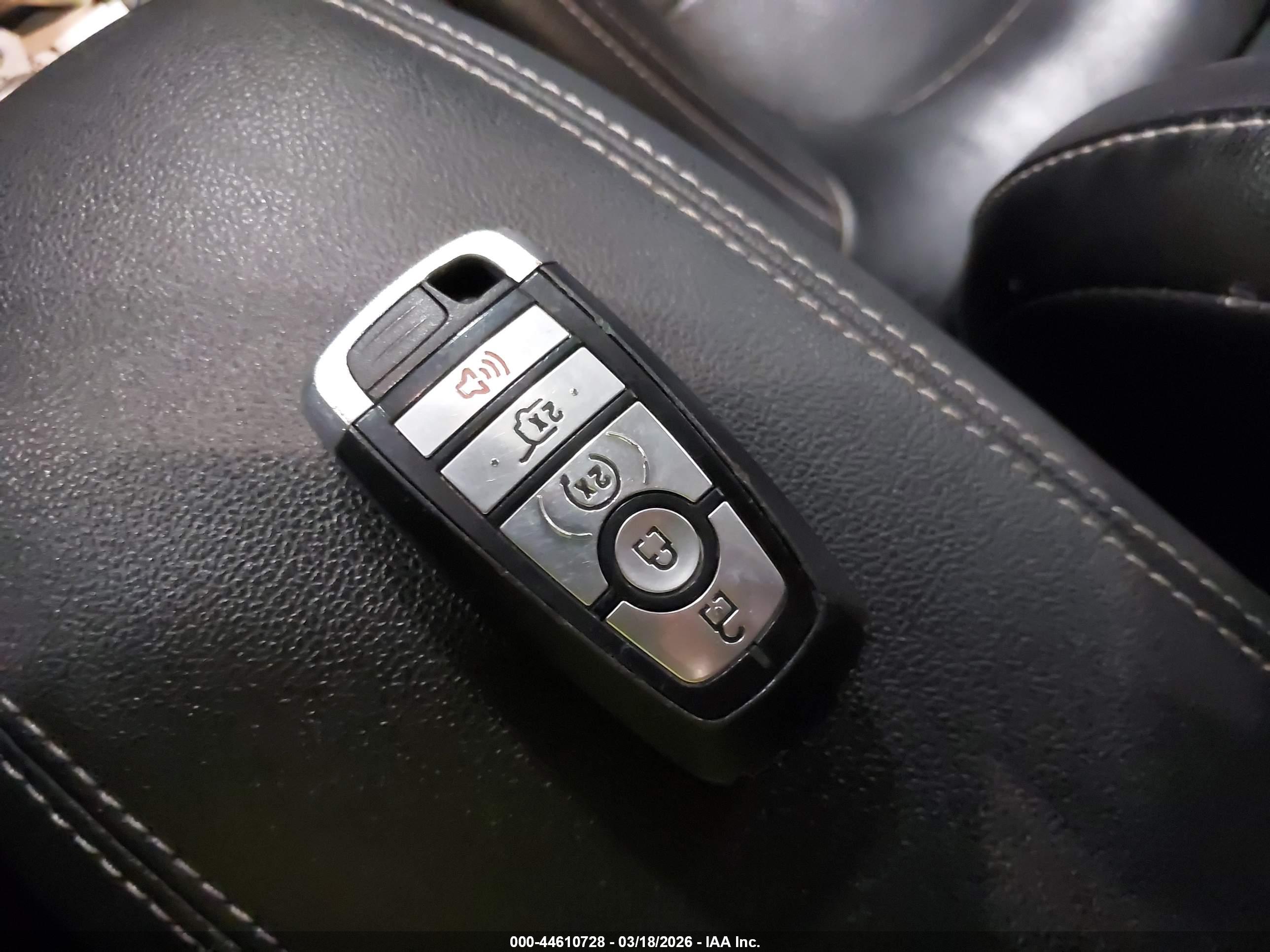 FORD ESCAPE image 11