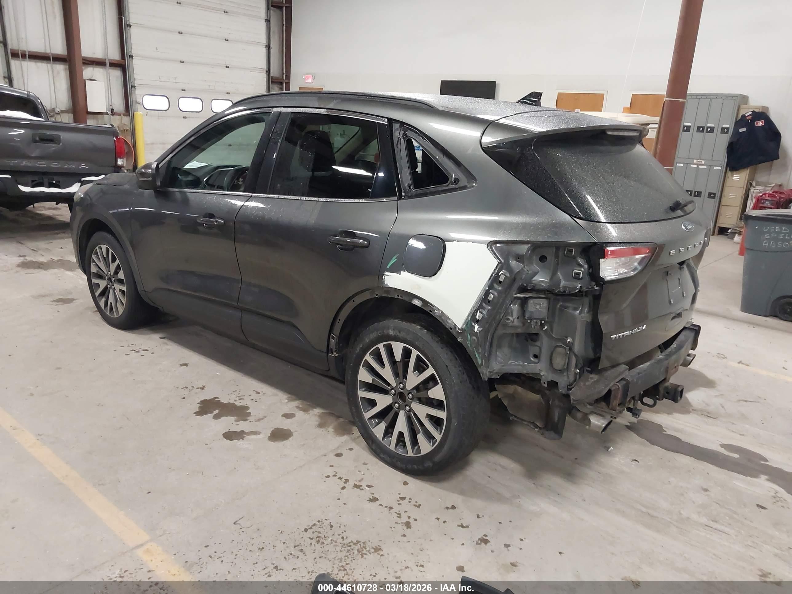 FORD ESCAPE image 3