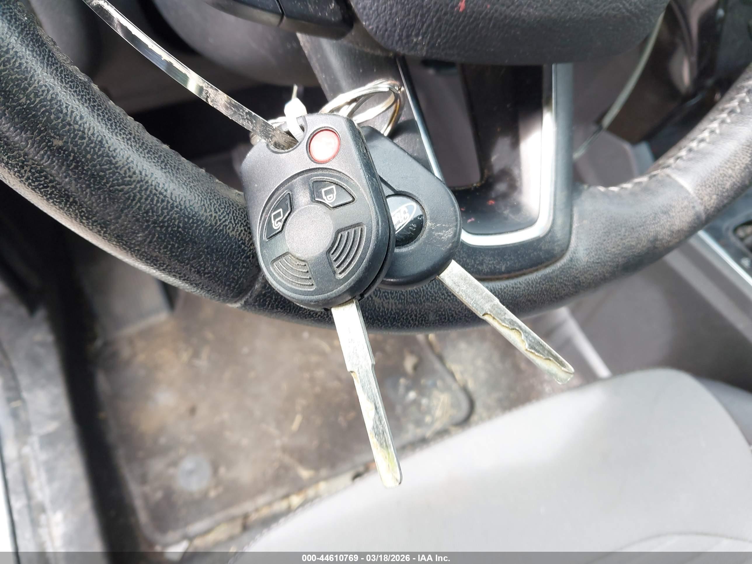 FORD ESCAPE image 11
