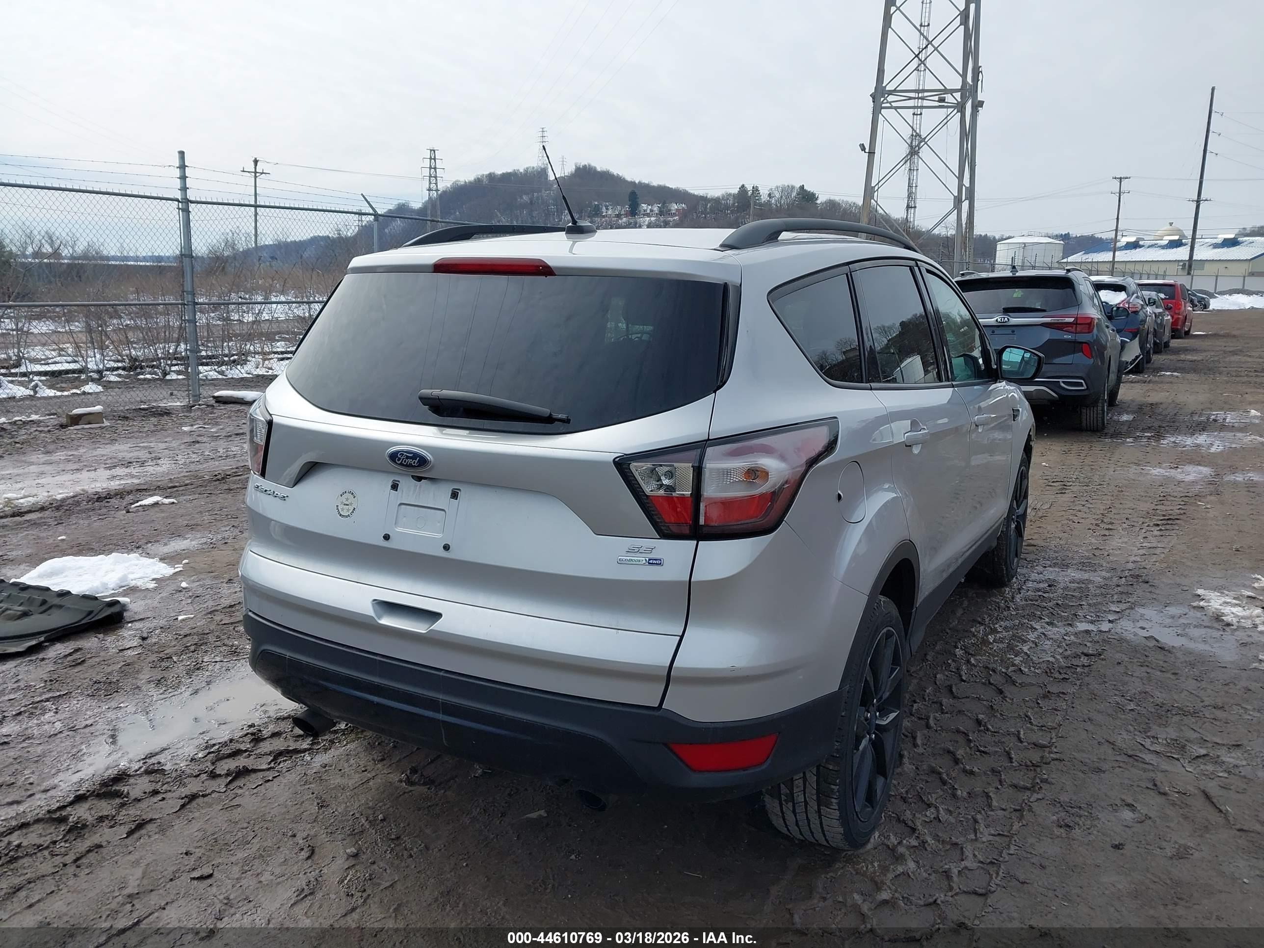FORD ESCAPE image 4