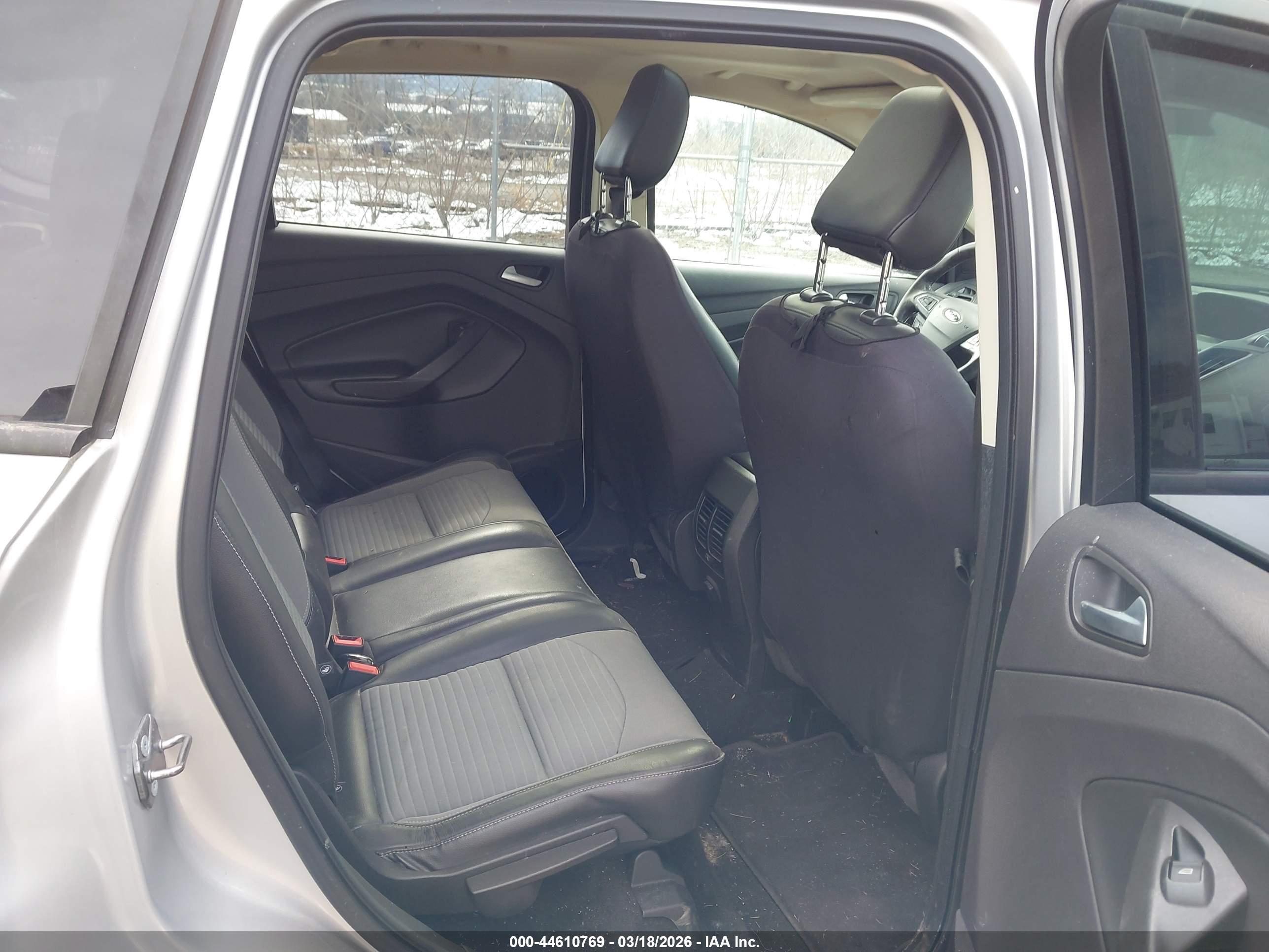 FORD ESCAPE image 8