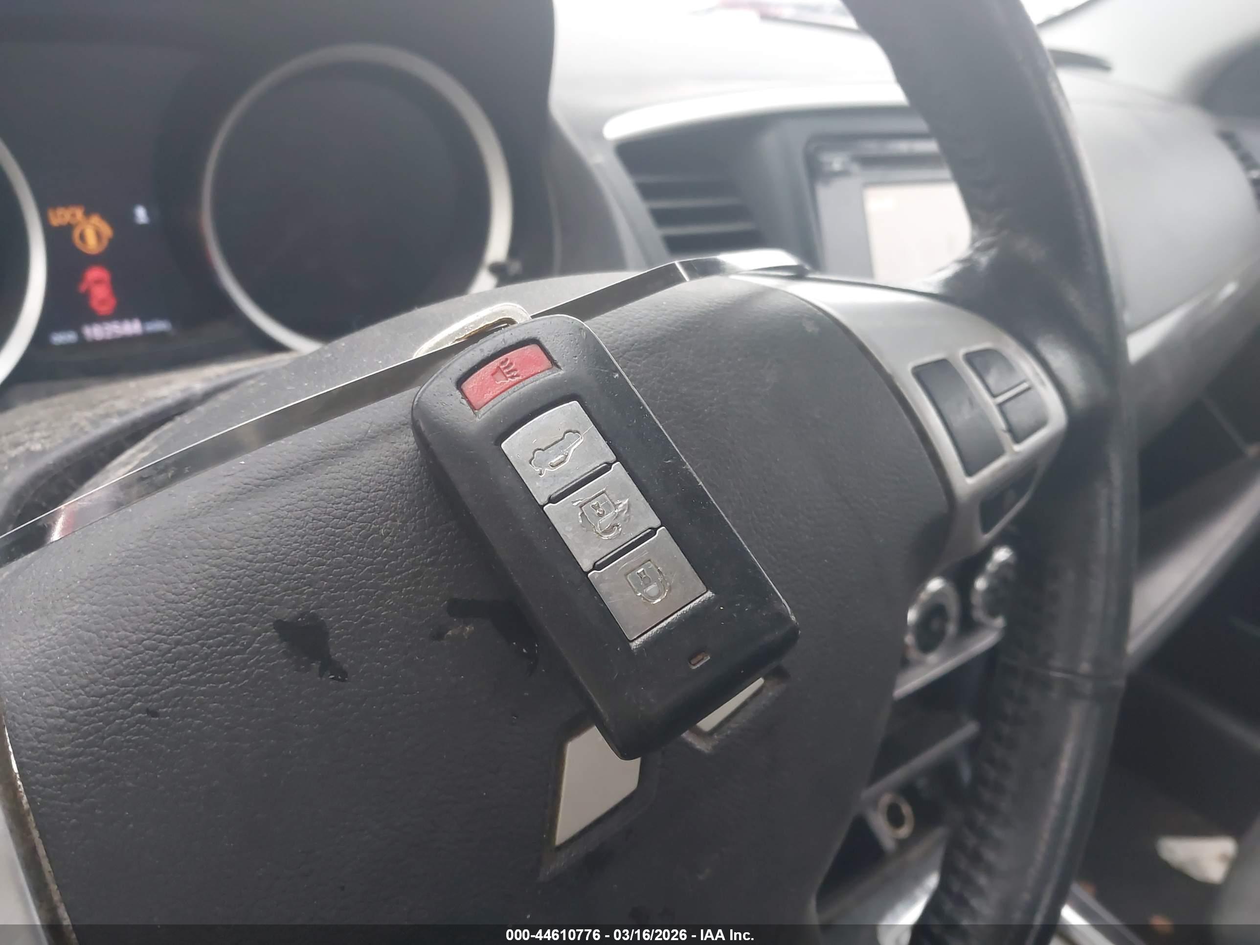 MITSUBISHI LANCER image 11