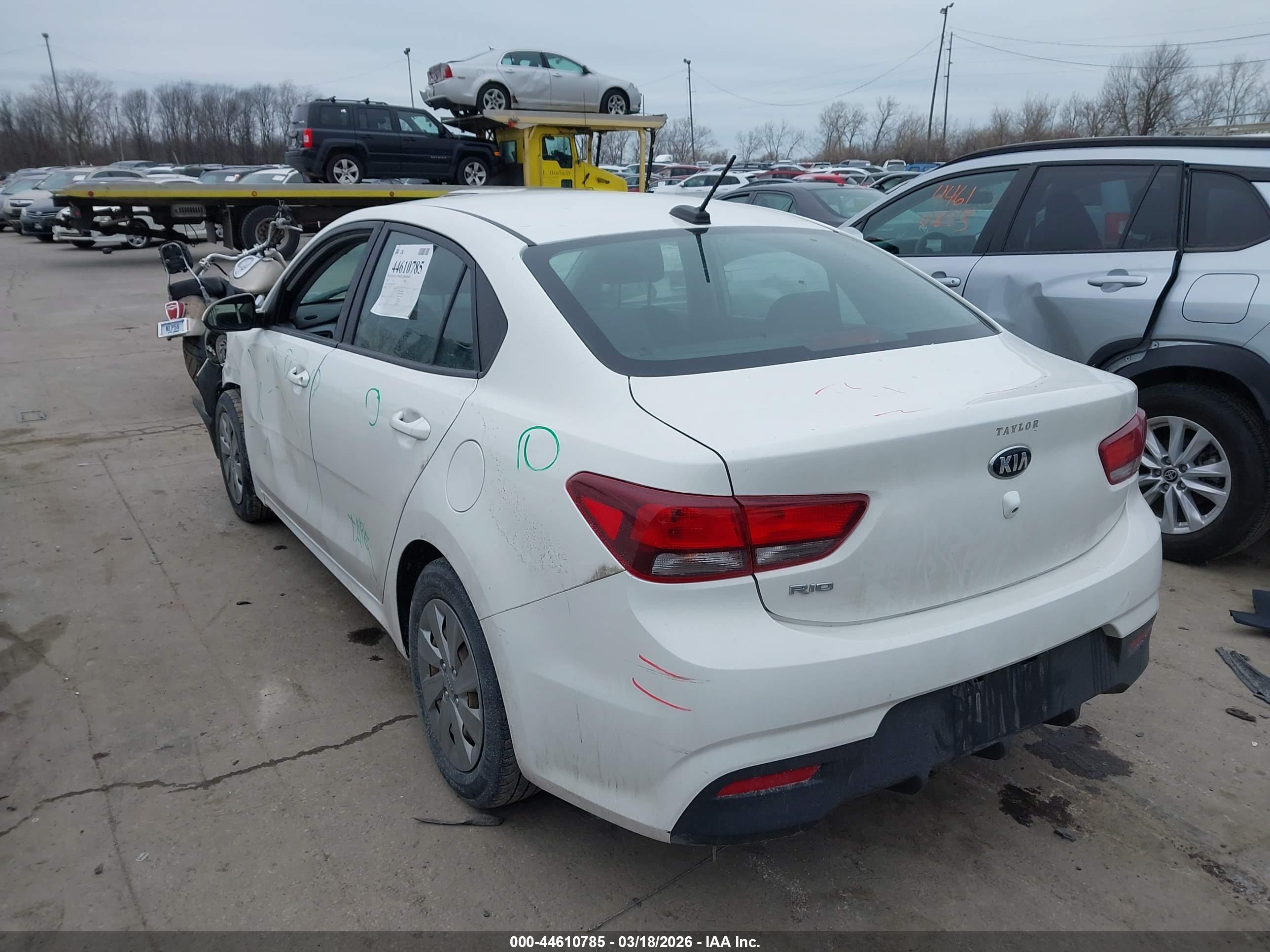 KIA RIO image 3