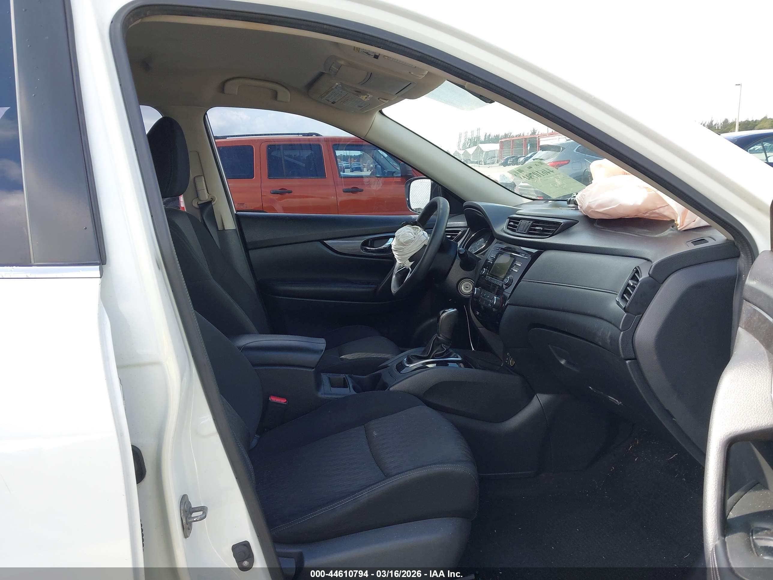 NISSAN ROGUE image 5