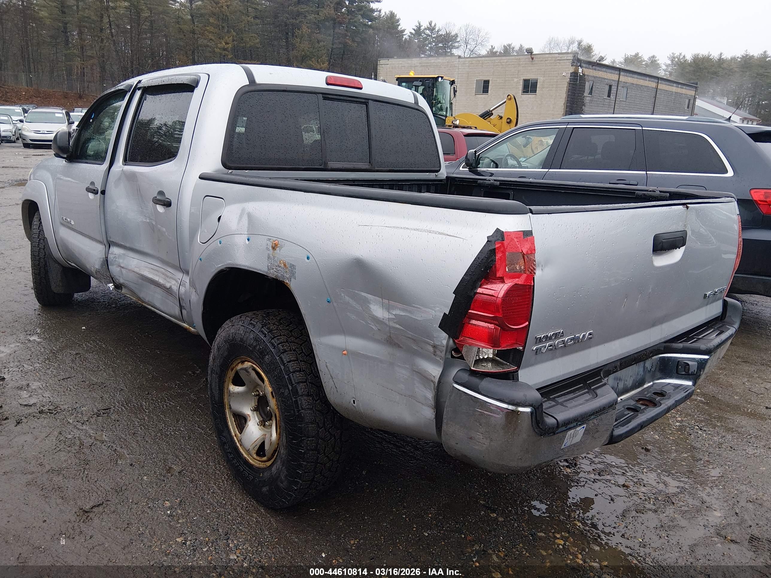 TOYOTA TACOMA image 3