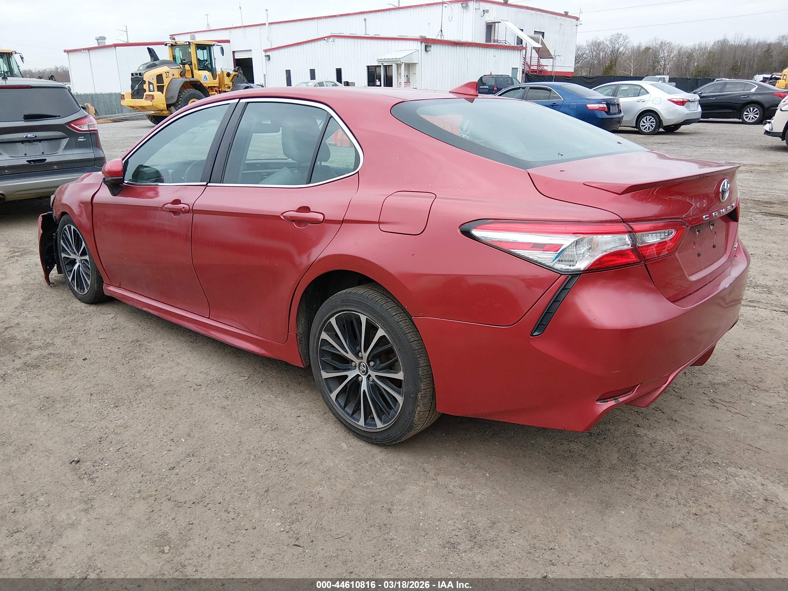 TOYOTA CAMRY image 3