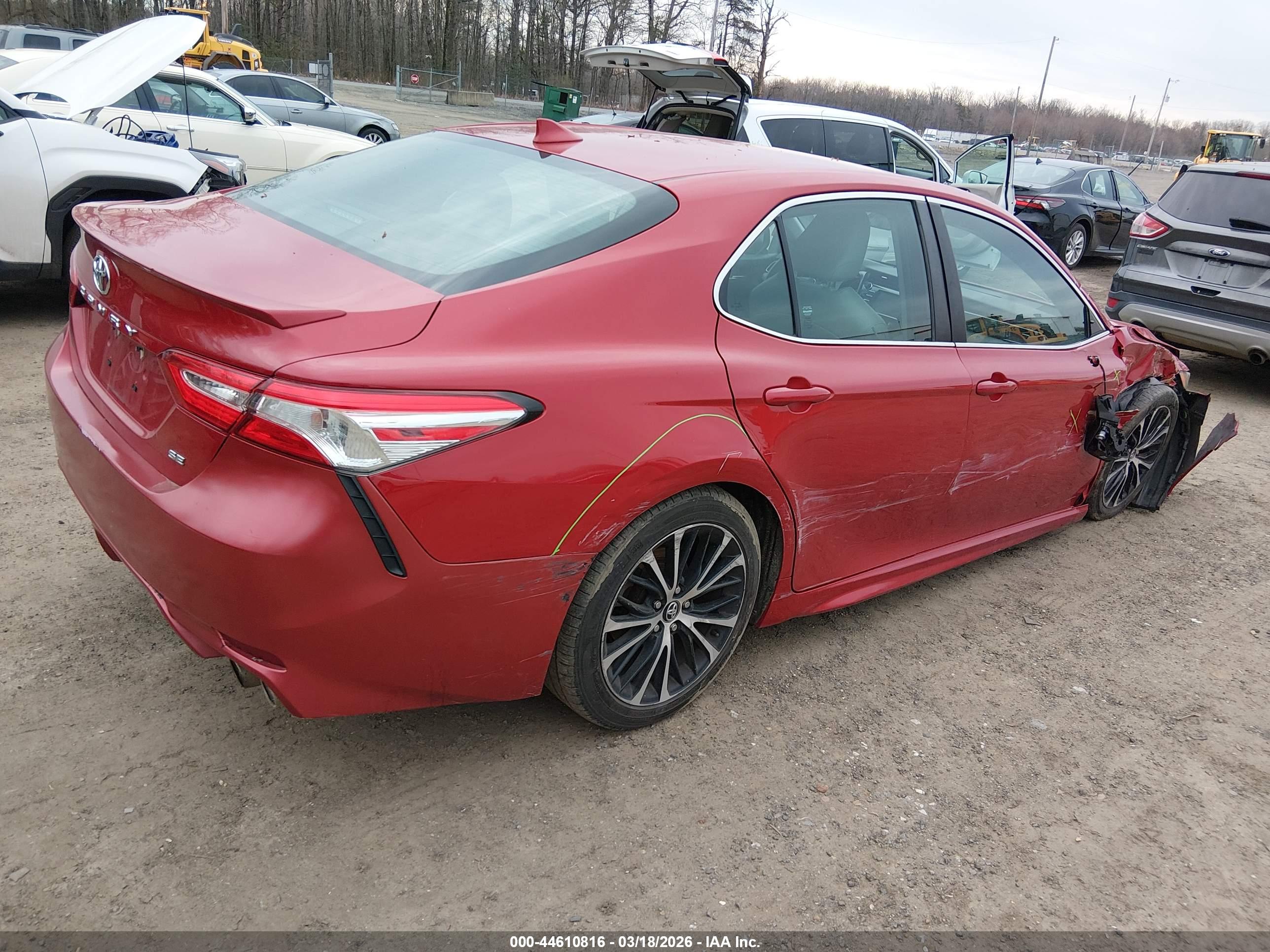TOYOTA CAMRY image 4