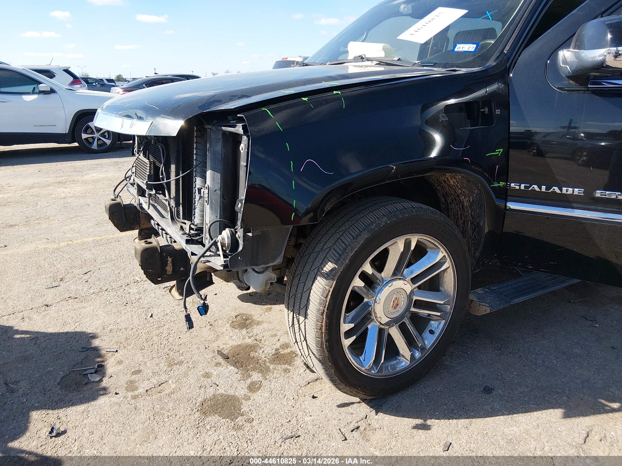 CADILLAC ESCALADE image 6