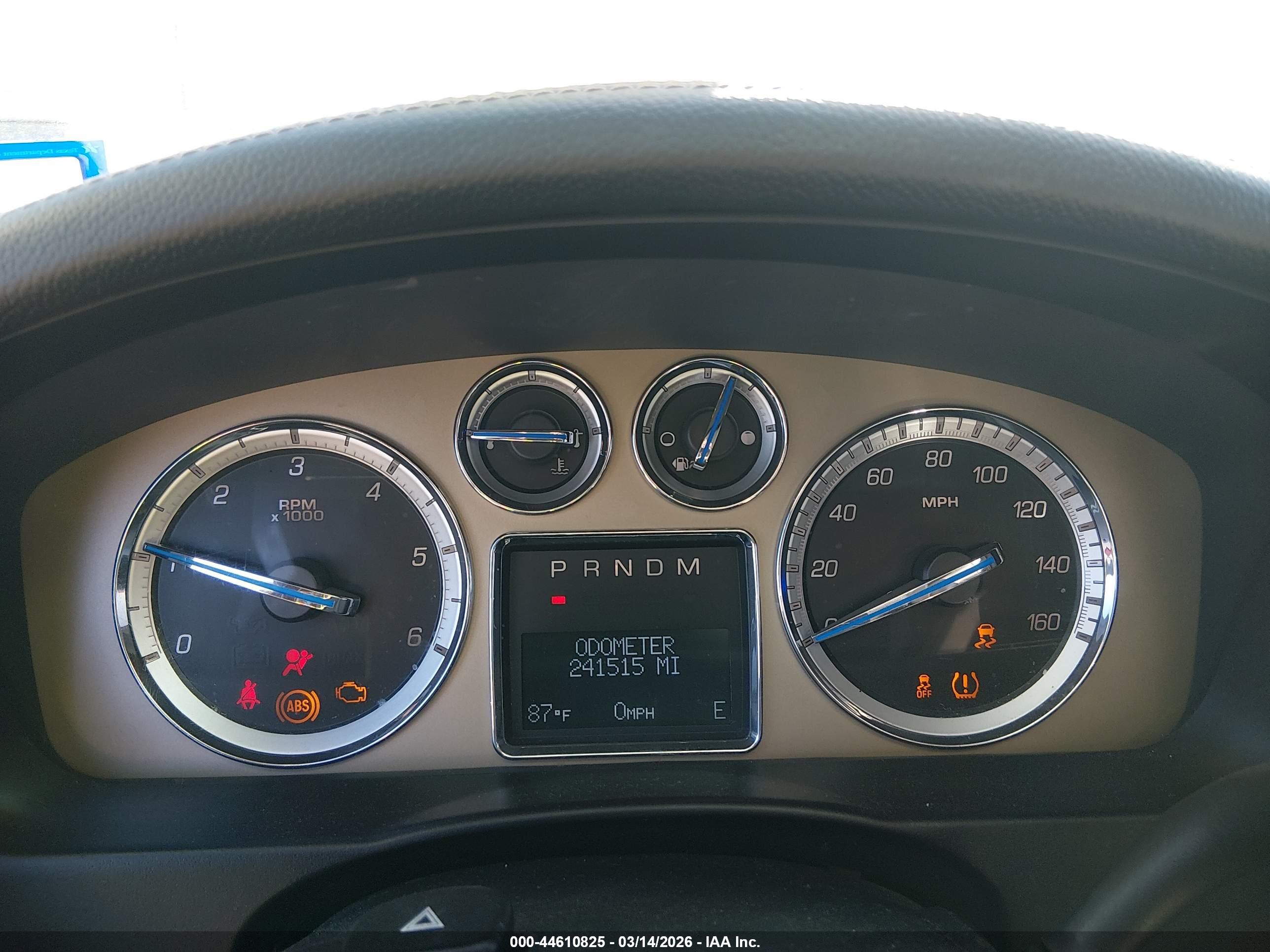 CADILLAC ESCALADE image 7