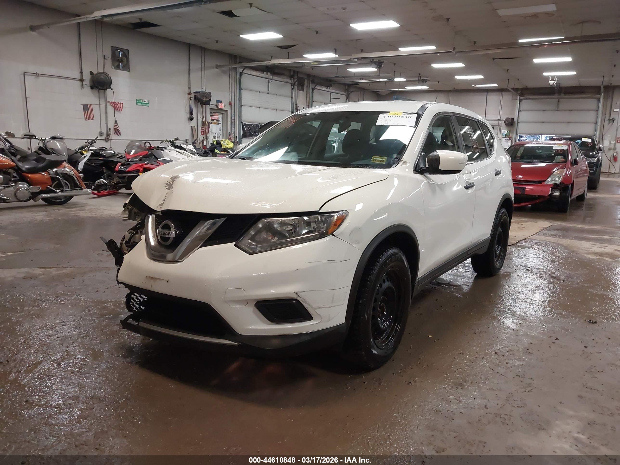 NISSAN ROGUE image 2