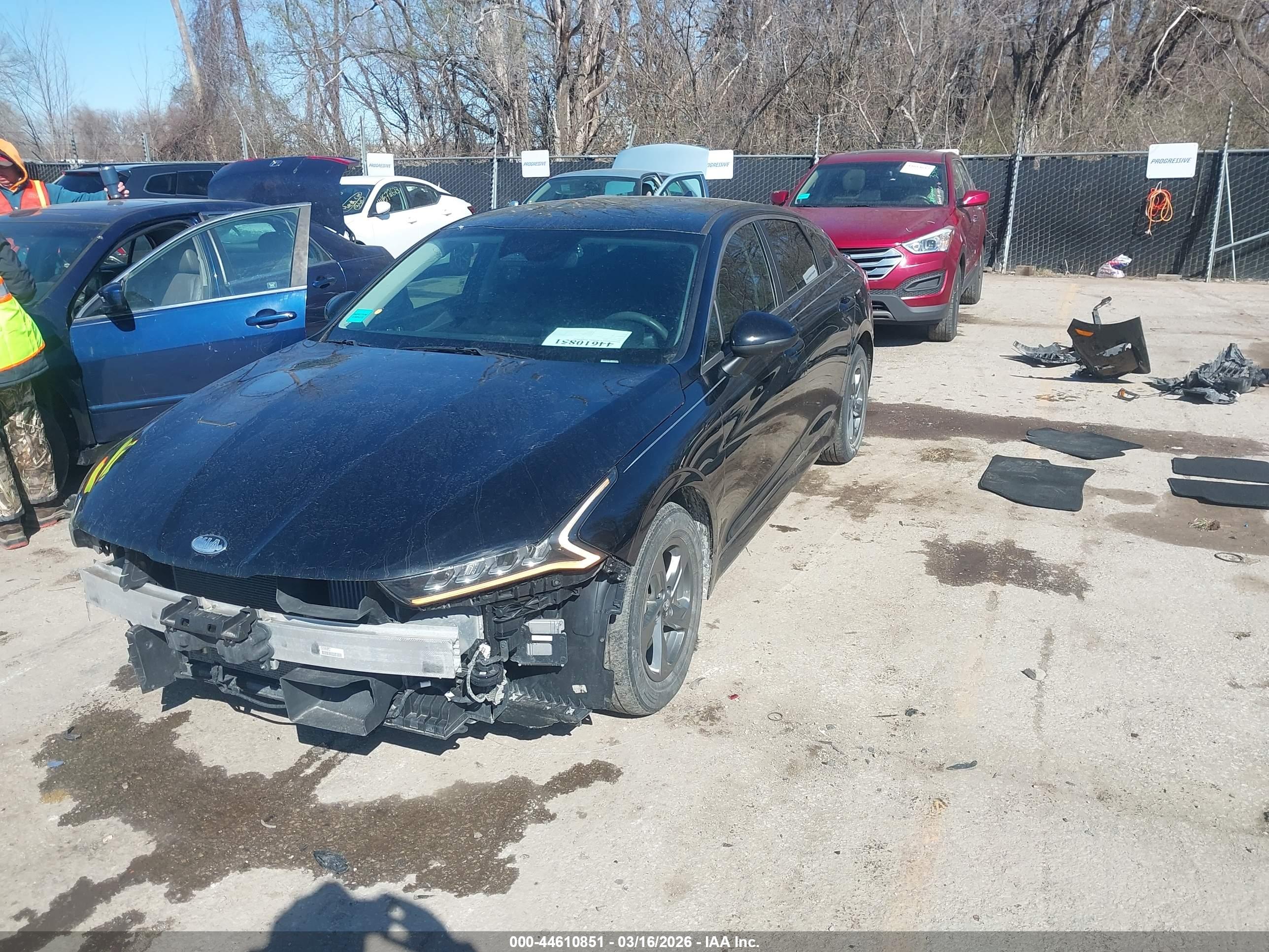KIA K5 image 6