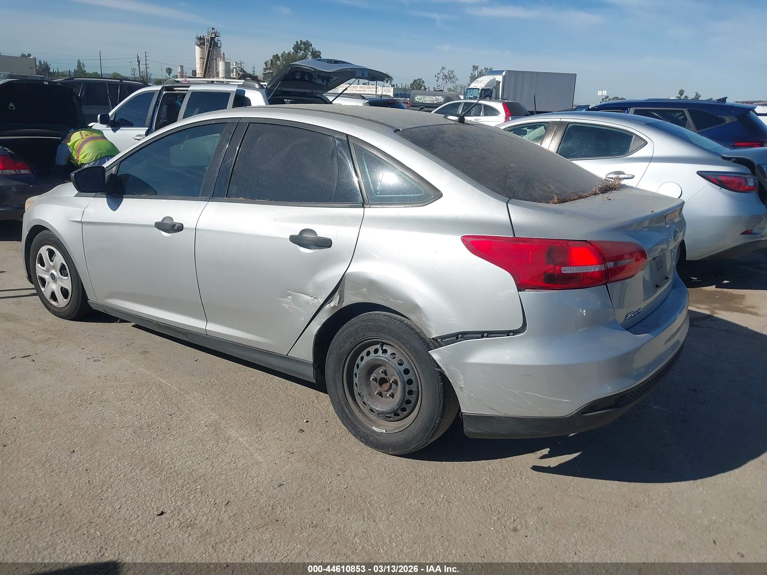 FORD FOCUS image 3