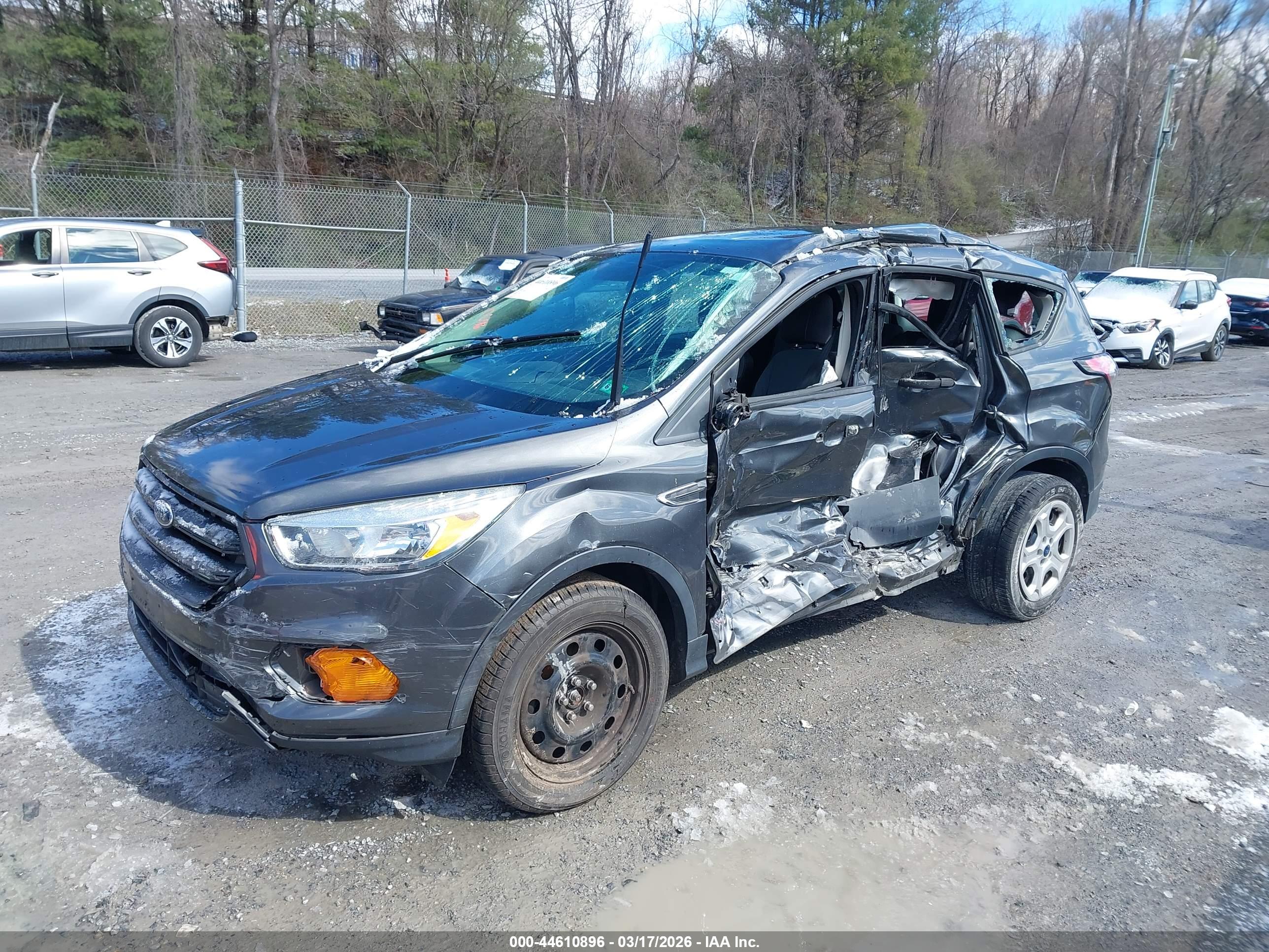 FORD ESCAPE image 2