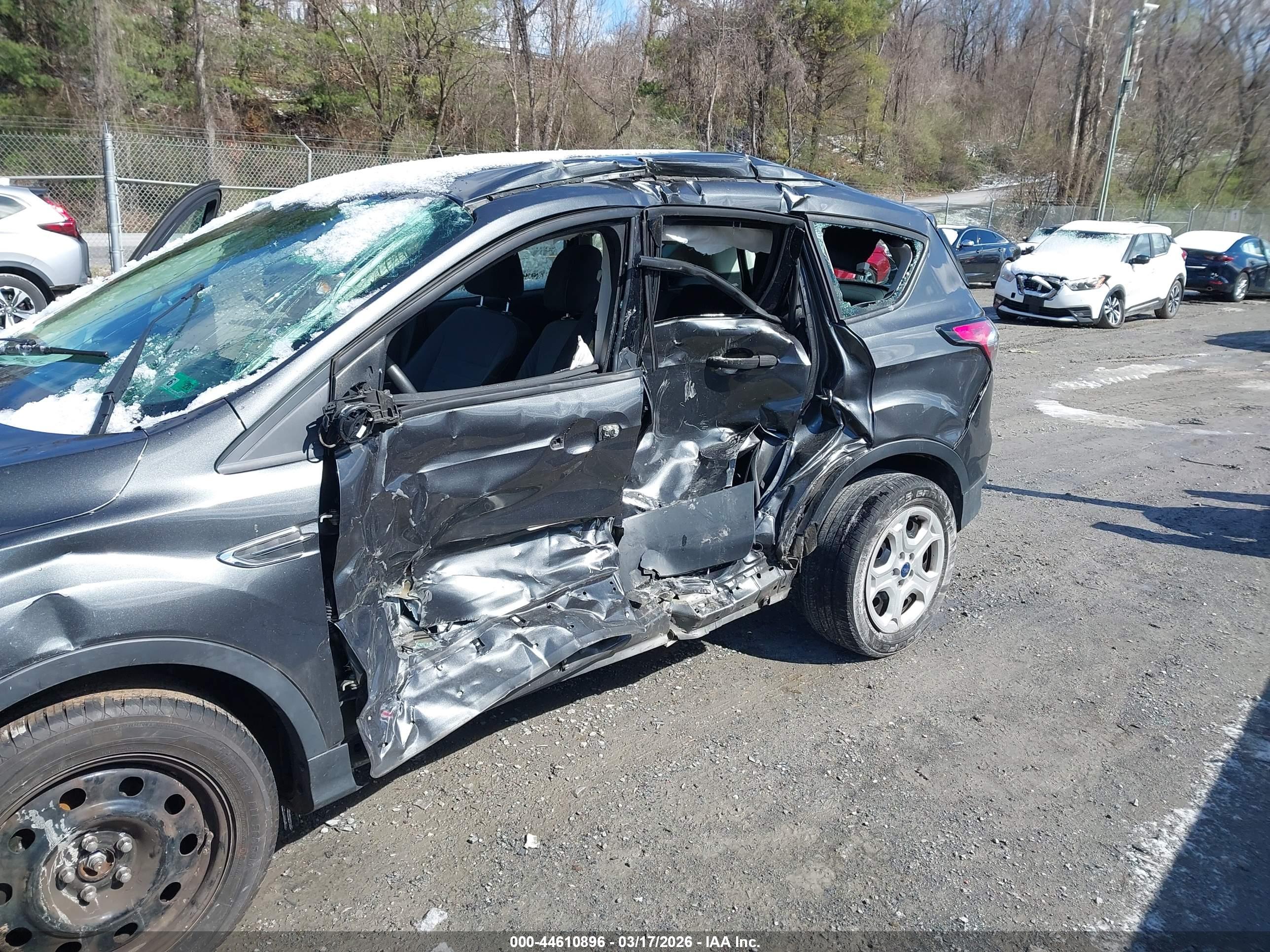 FORD ESCAPE image 6