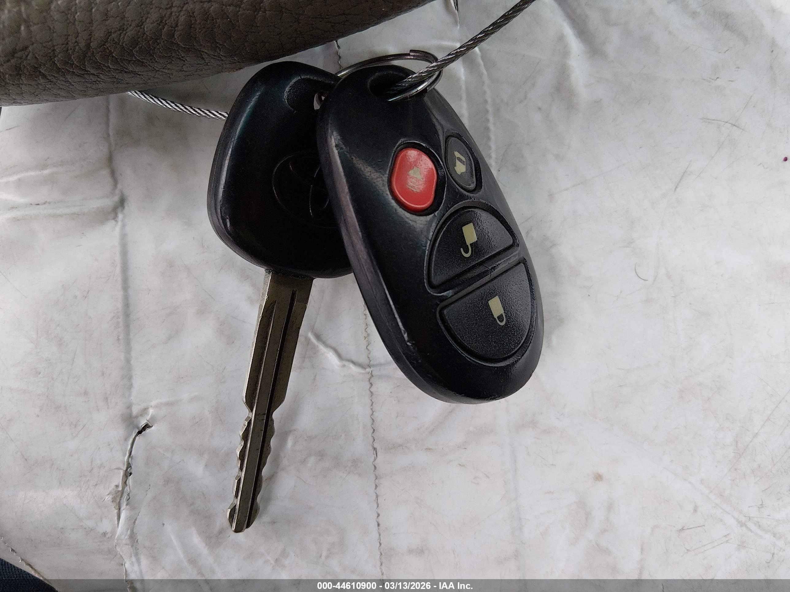 TOYOTA SIENNA image 11