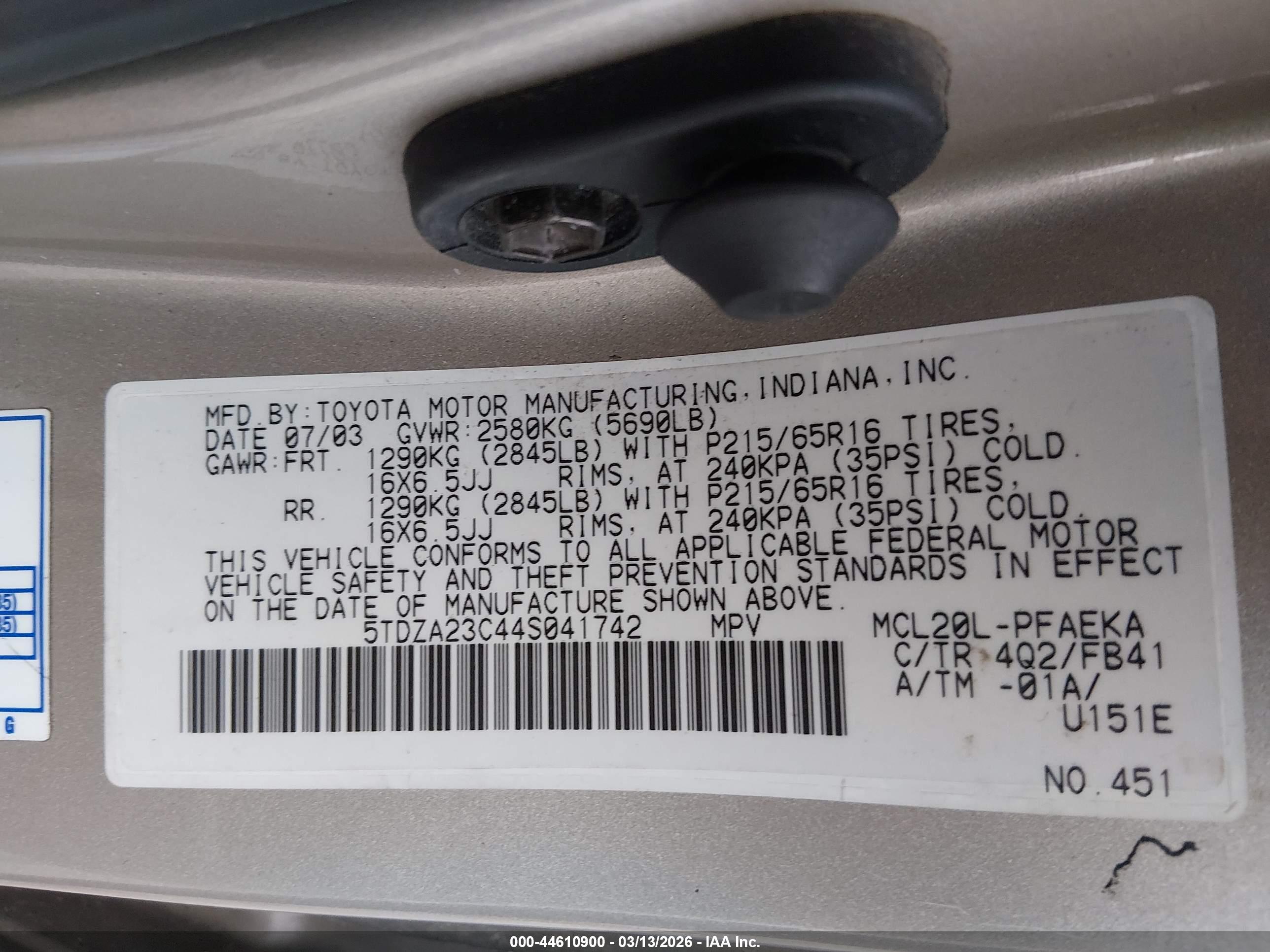 TOYOTA SIENNA image 9