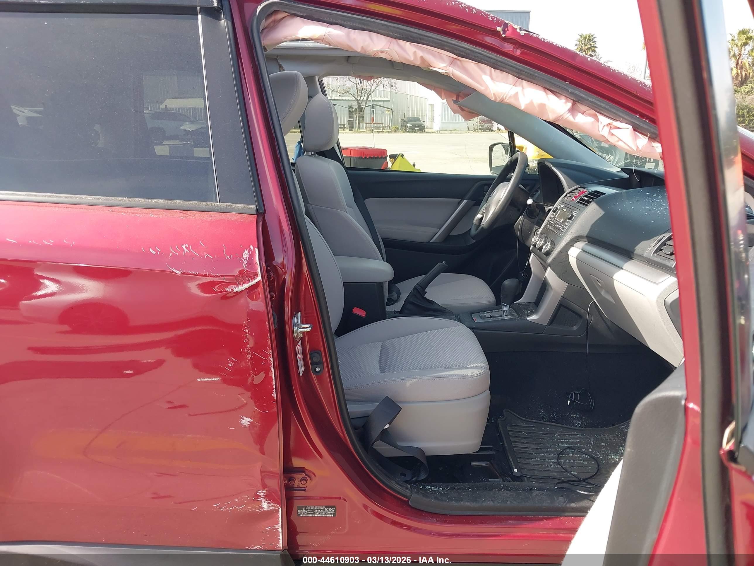 SUBARU FORESTER image 5