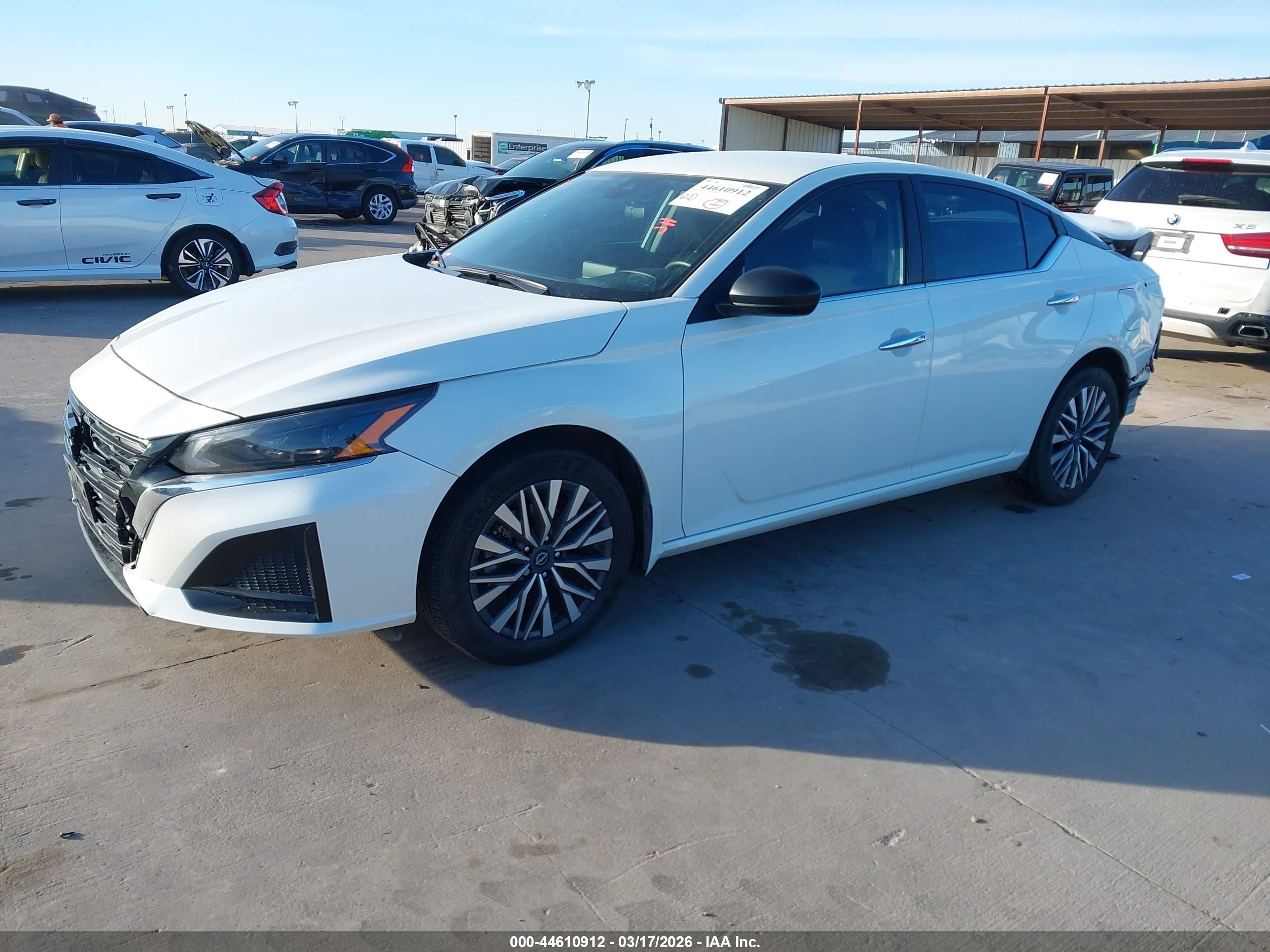 NISSAN ALTIMA image 2