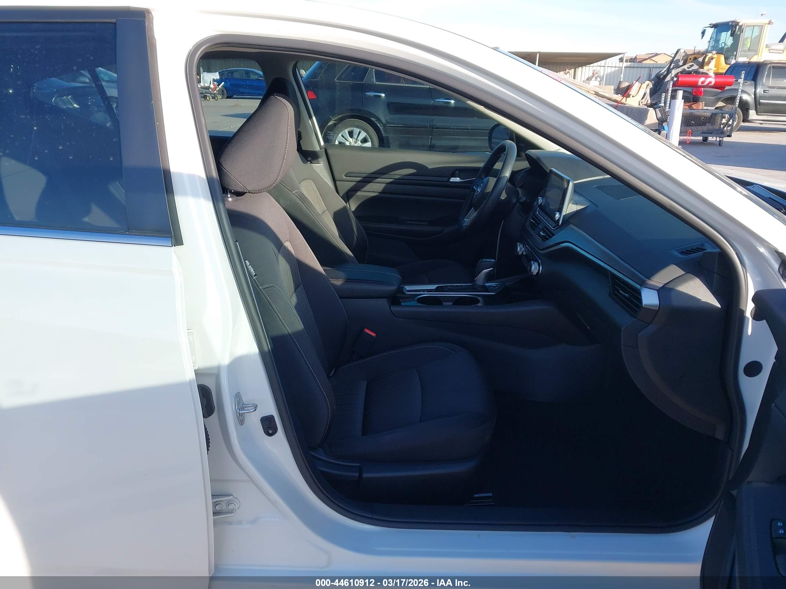 NISSAN ALTIMA image 5