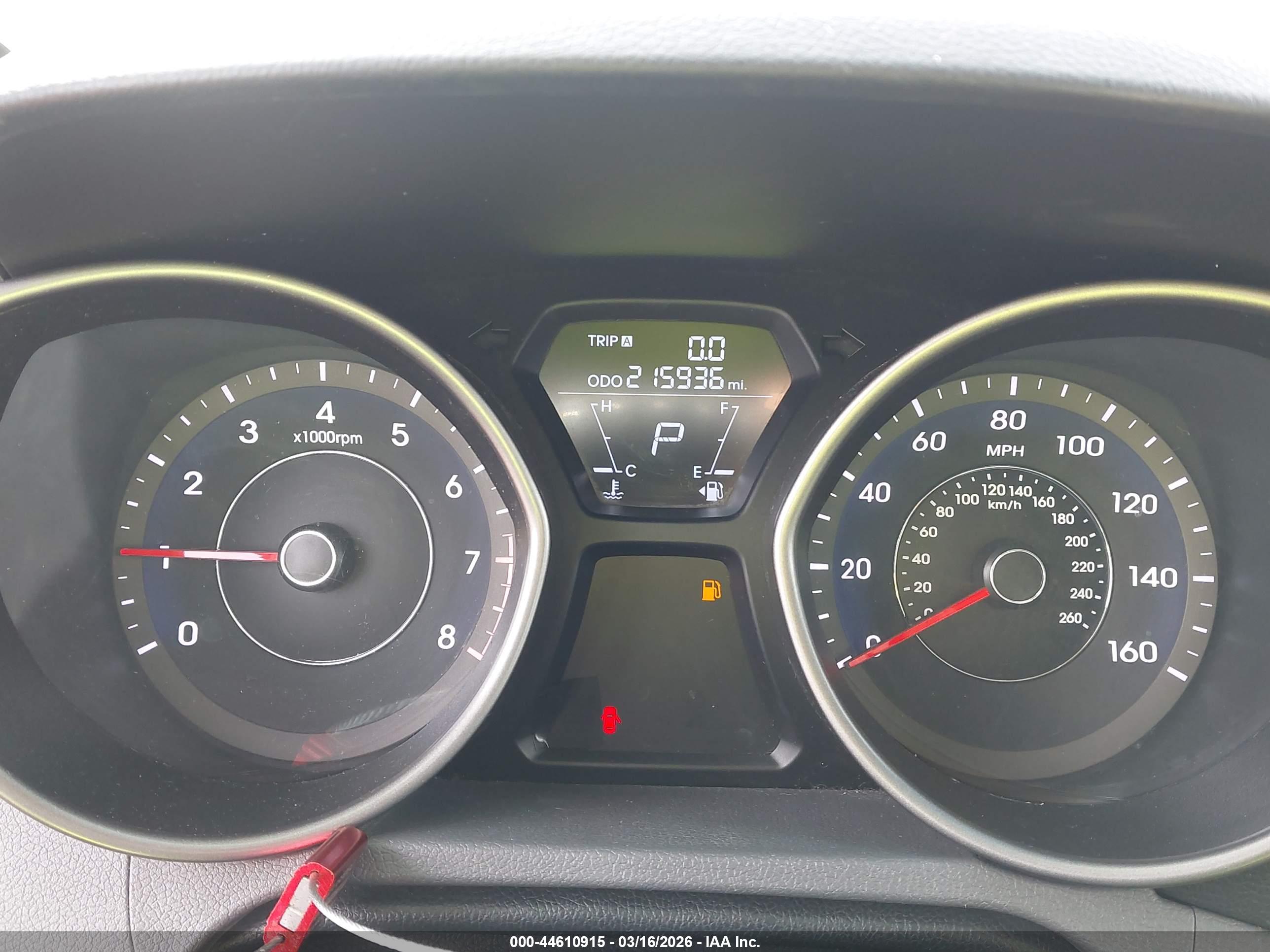 HYUNDAI ELANTRA image 7