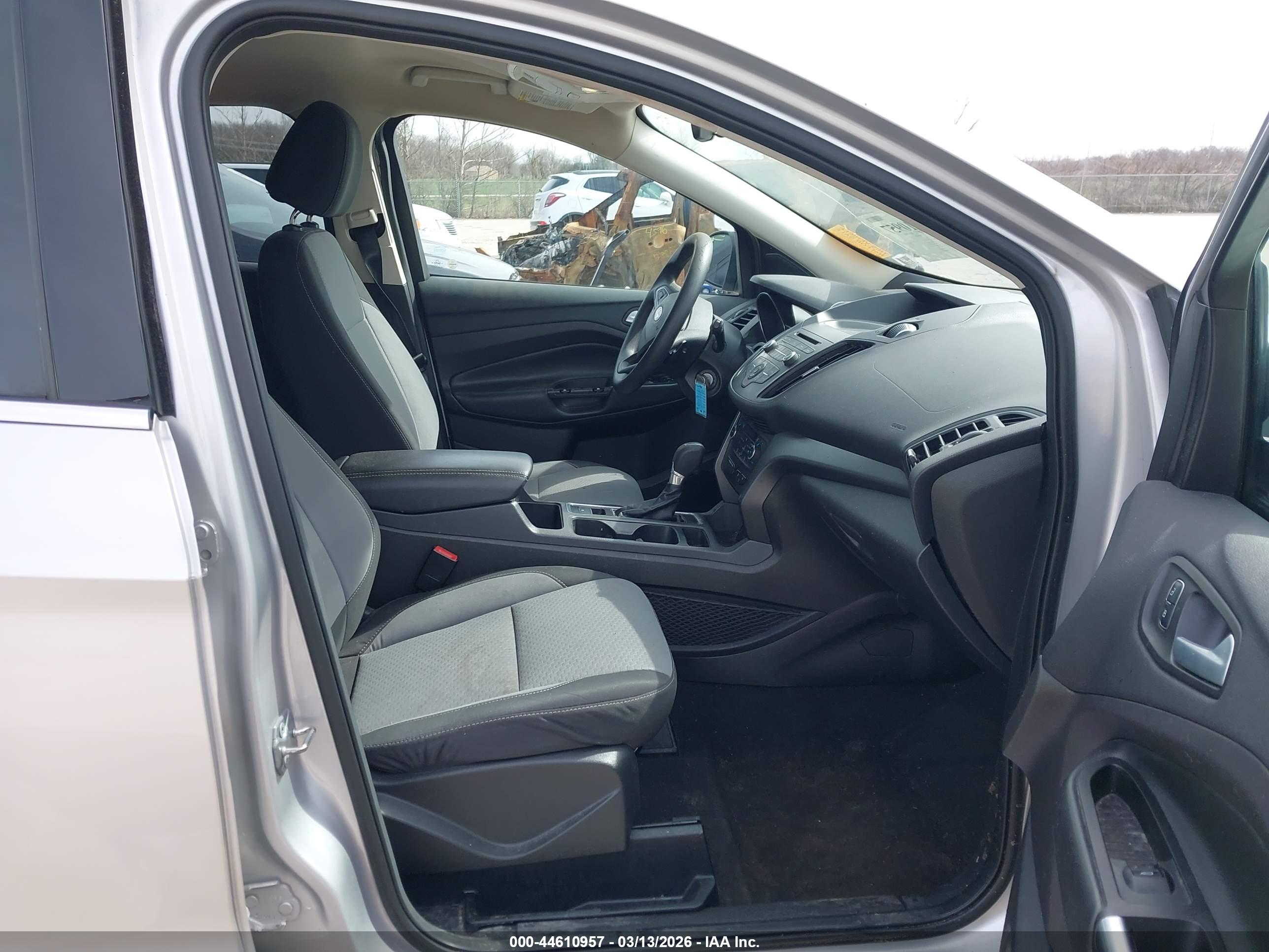 FORD ESCAPE image 5