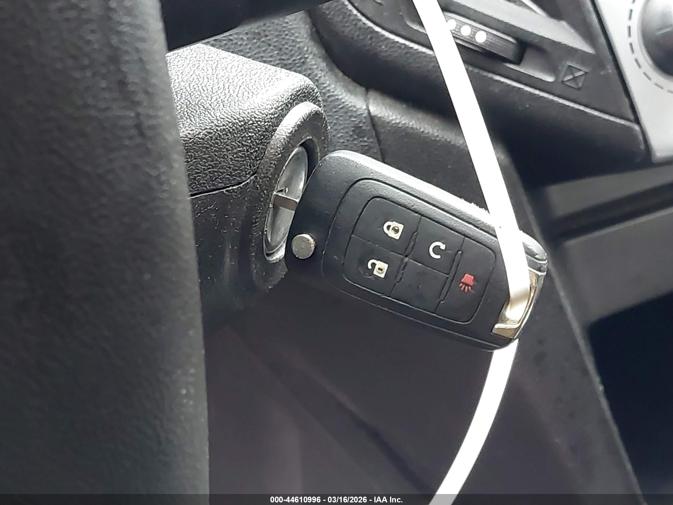 CHEVROLET EQUINOX image 11