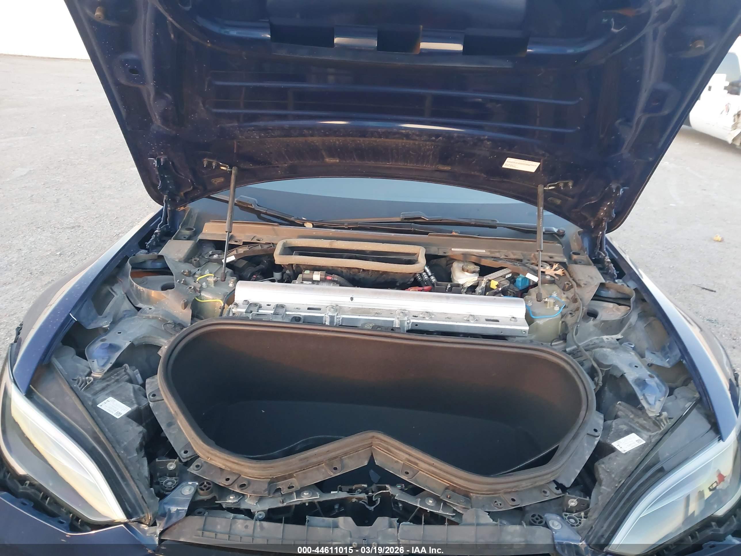 TESLA MODEL image 10
