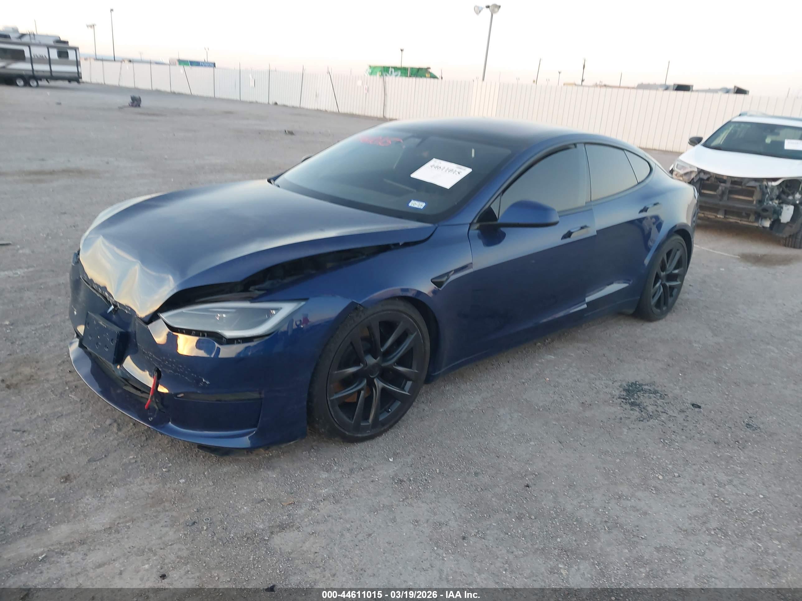 TESLA MODEL image 2