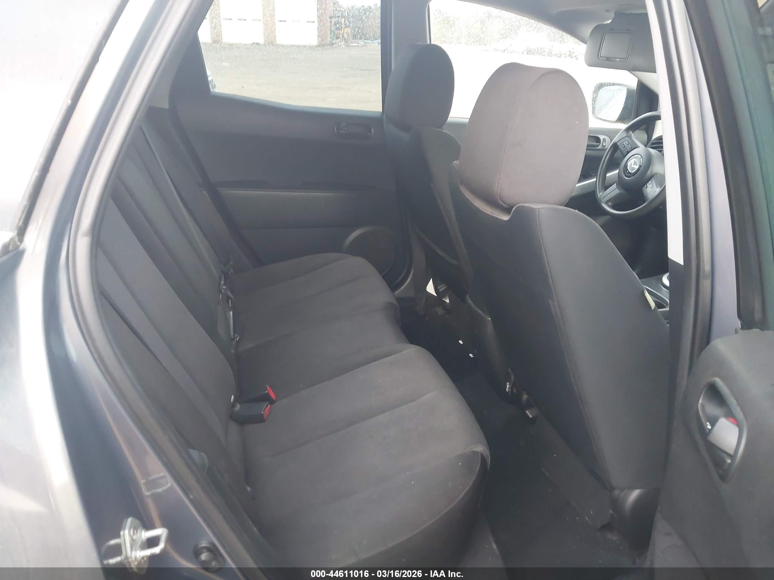 MAZDA CX-7 image 8