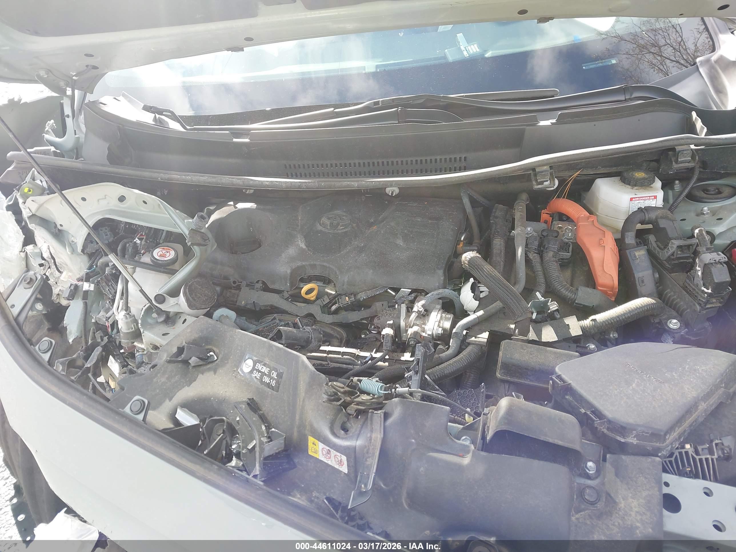 TOYOTA RAV4 image 10