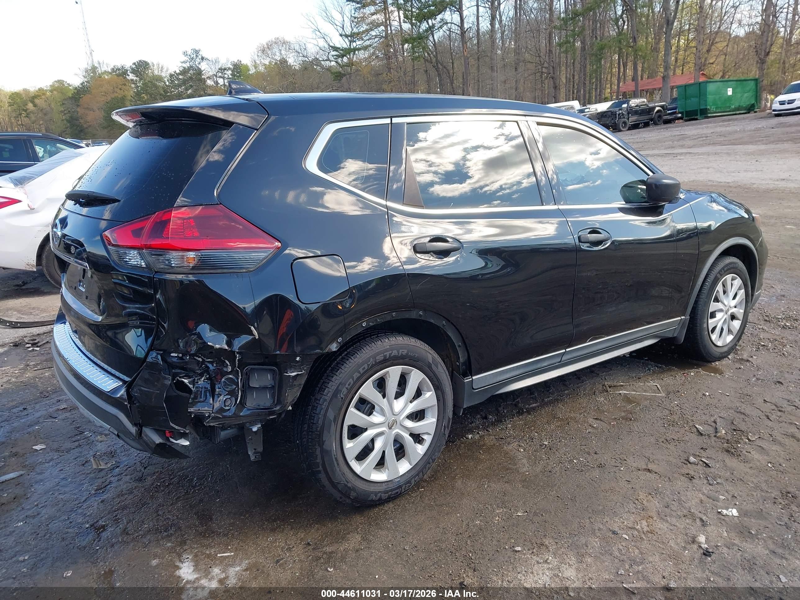 NISSAN ROGUE image 4