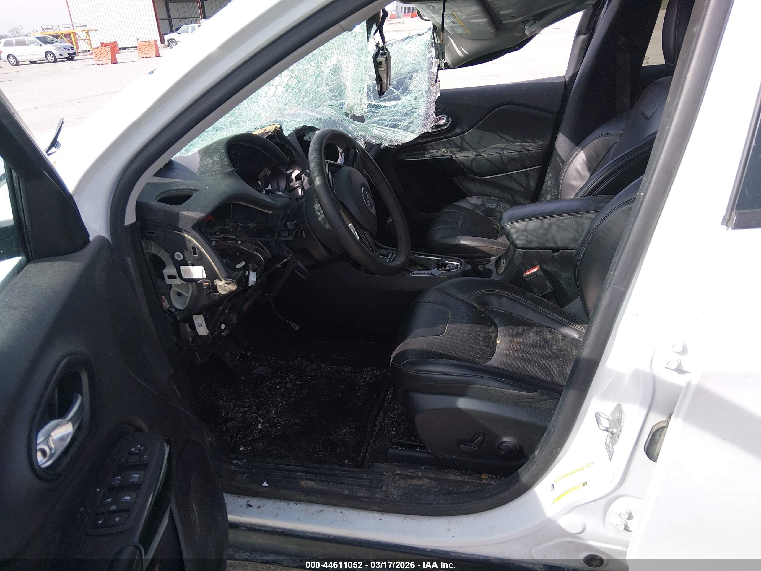 JEEP CHEROKEE image 5