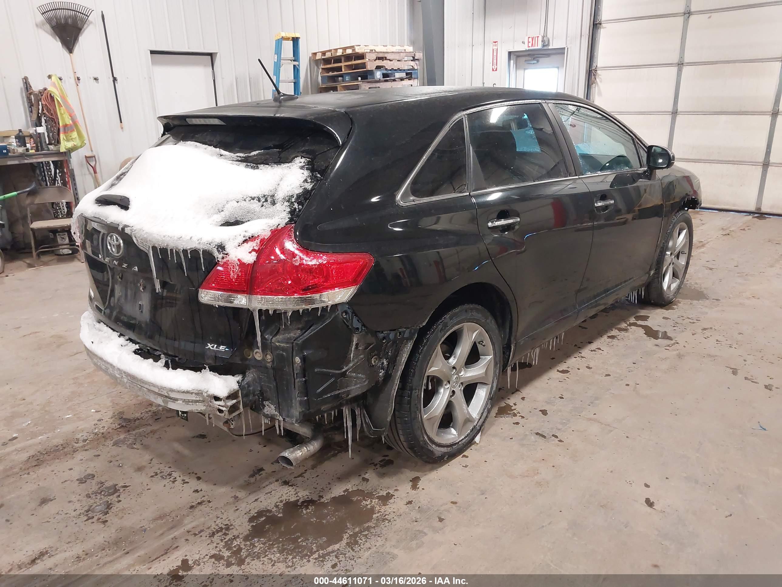 TOYOTA VENZA image 4