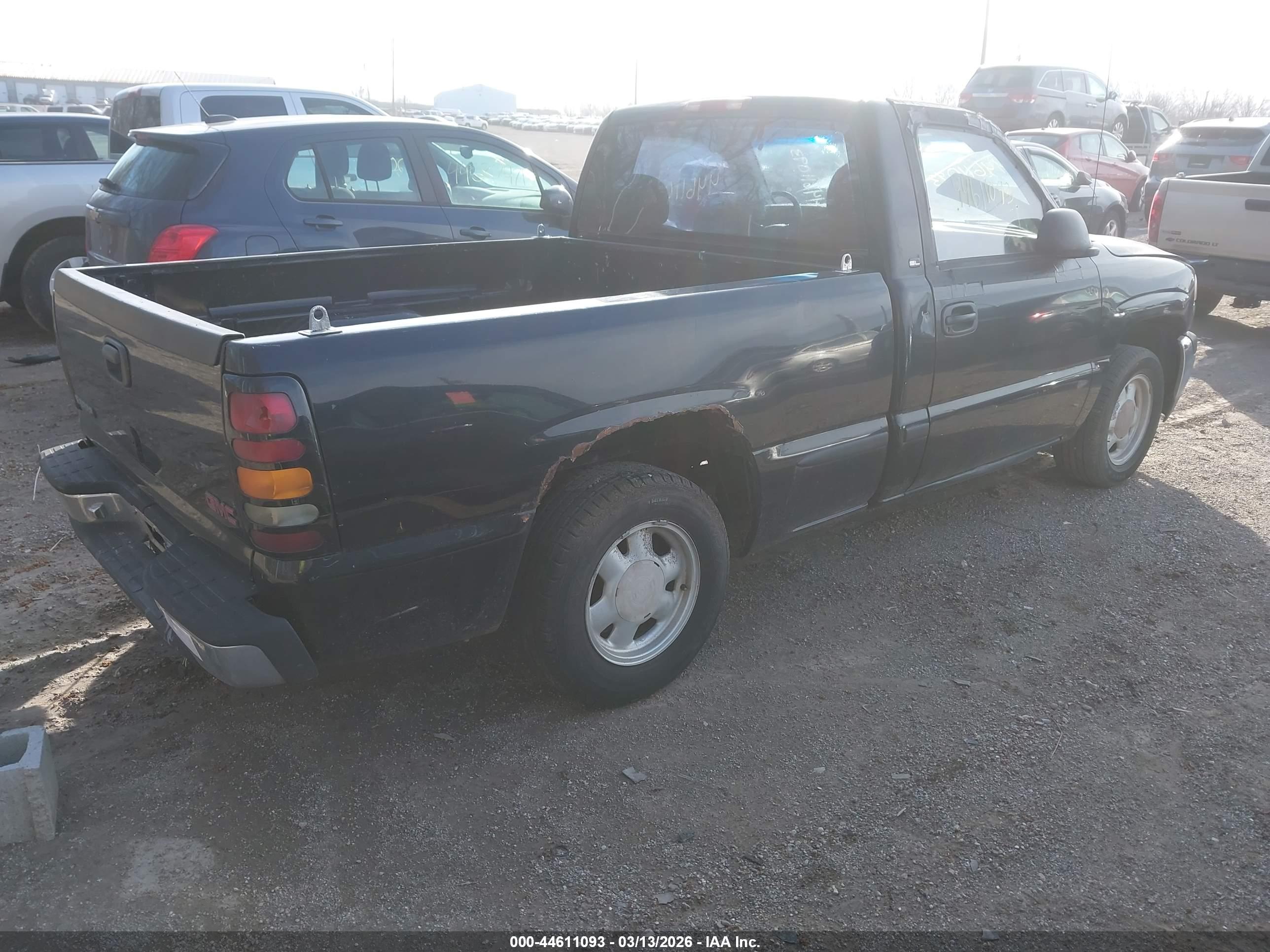 GMC SIERRA image 4