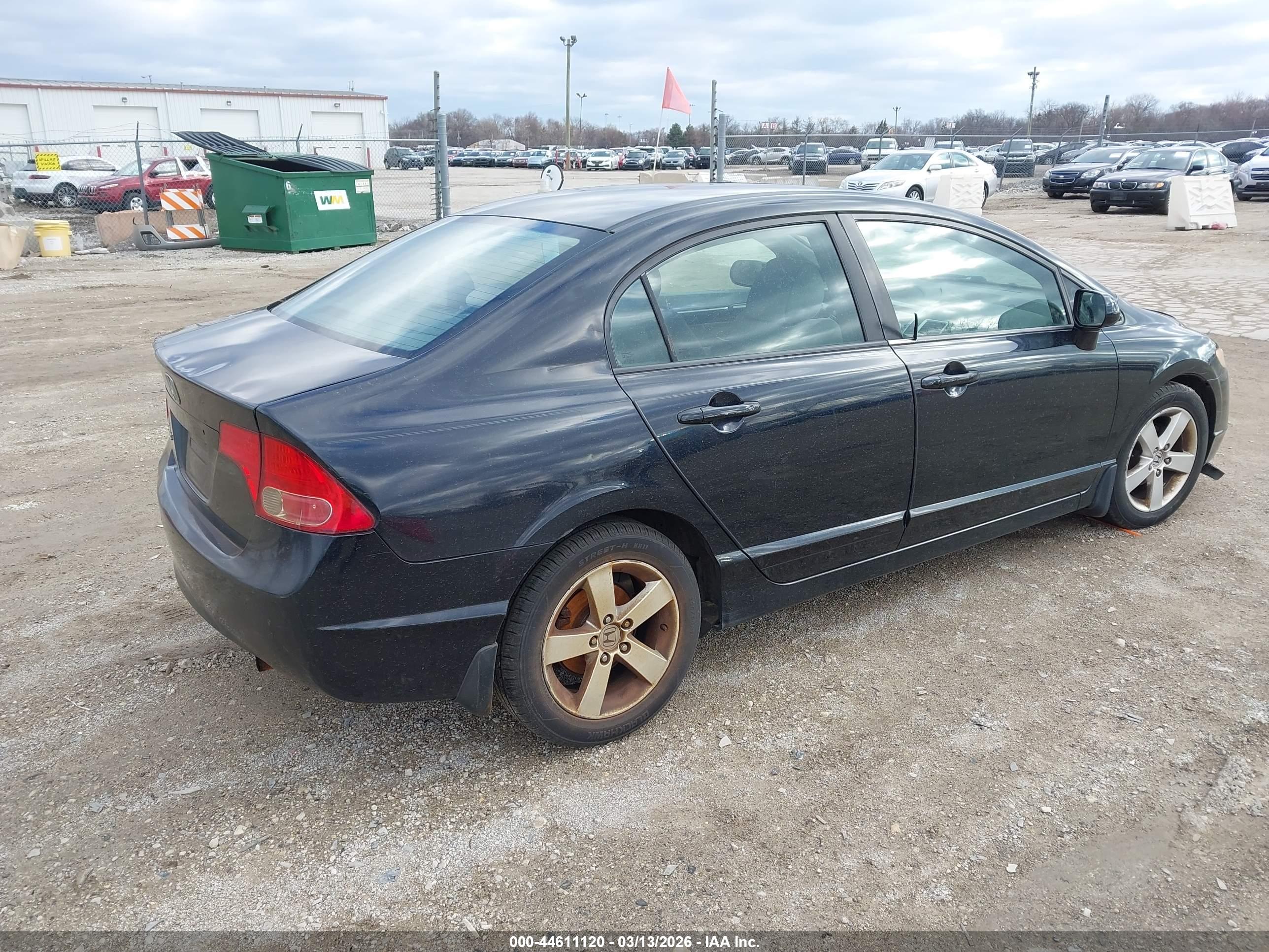 HONDA CIVIC image 4
