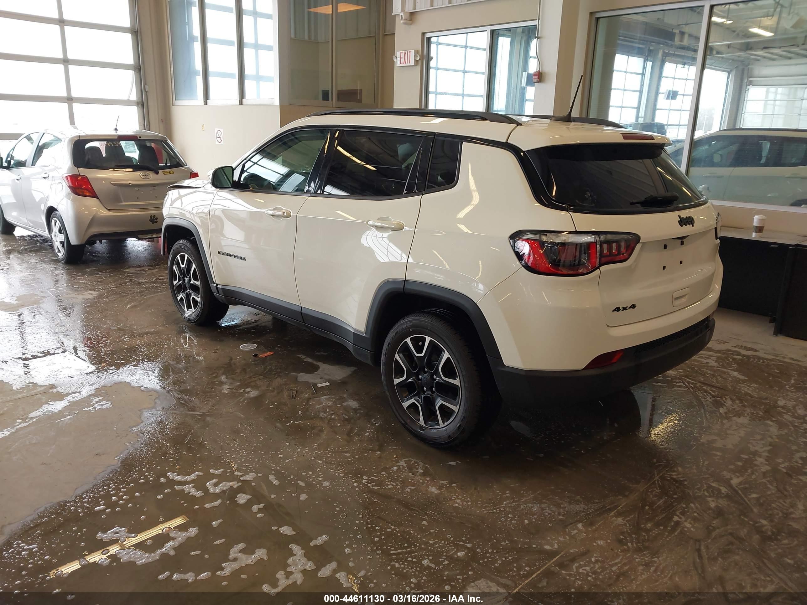JEEP COMPASS image 3