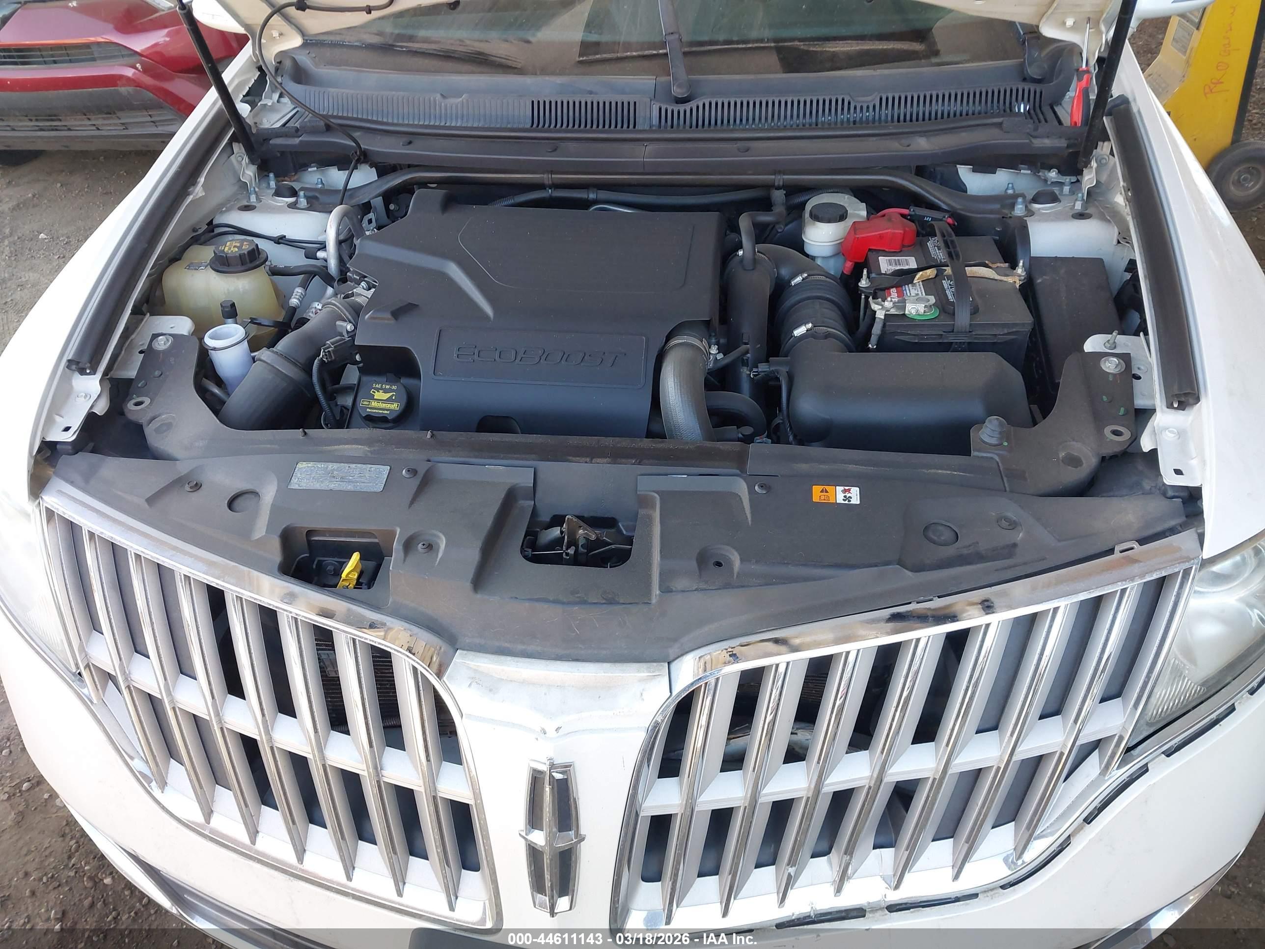 LINCOLN MKT image 10
