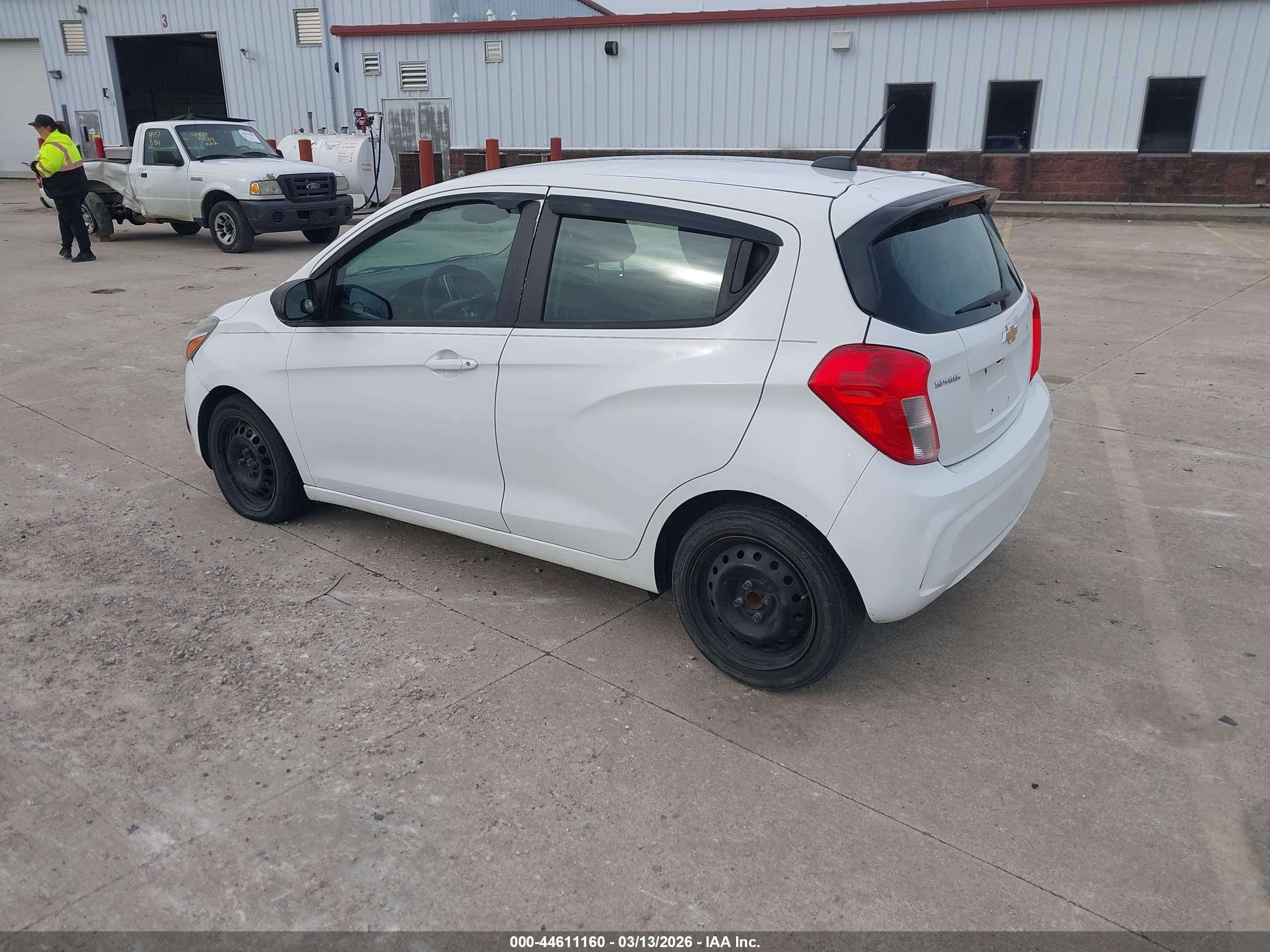 CHEVROLET SPARK image 3