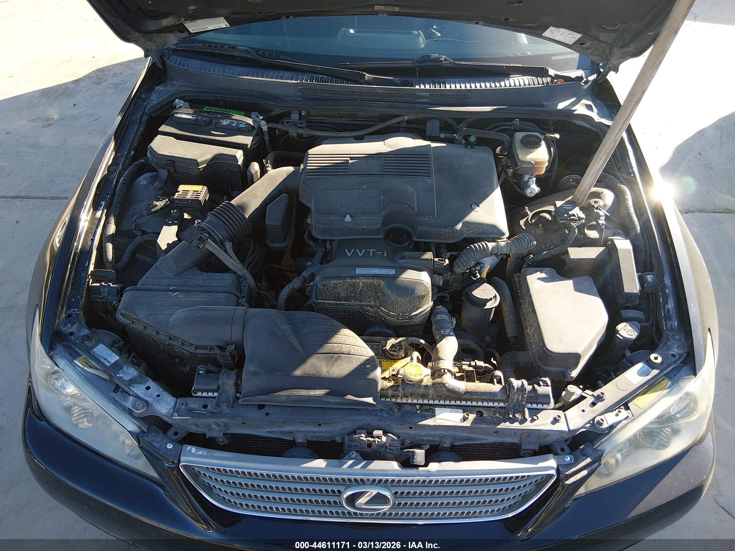 LEXUS IS image 10