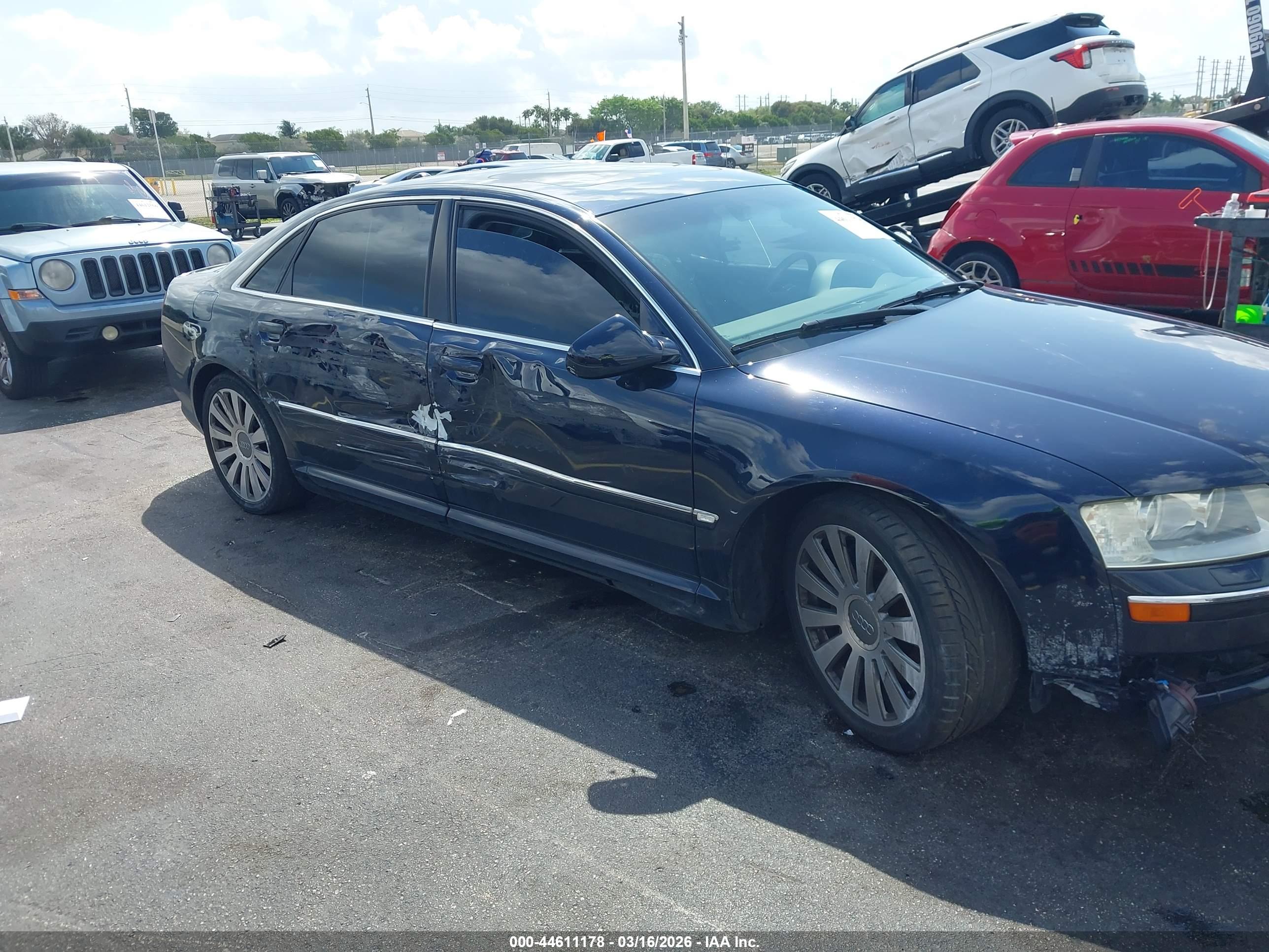 AUDI A8 image 6