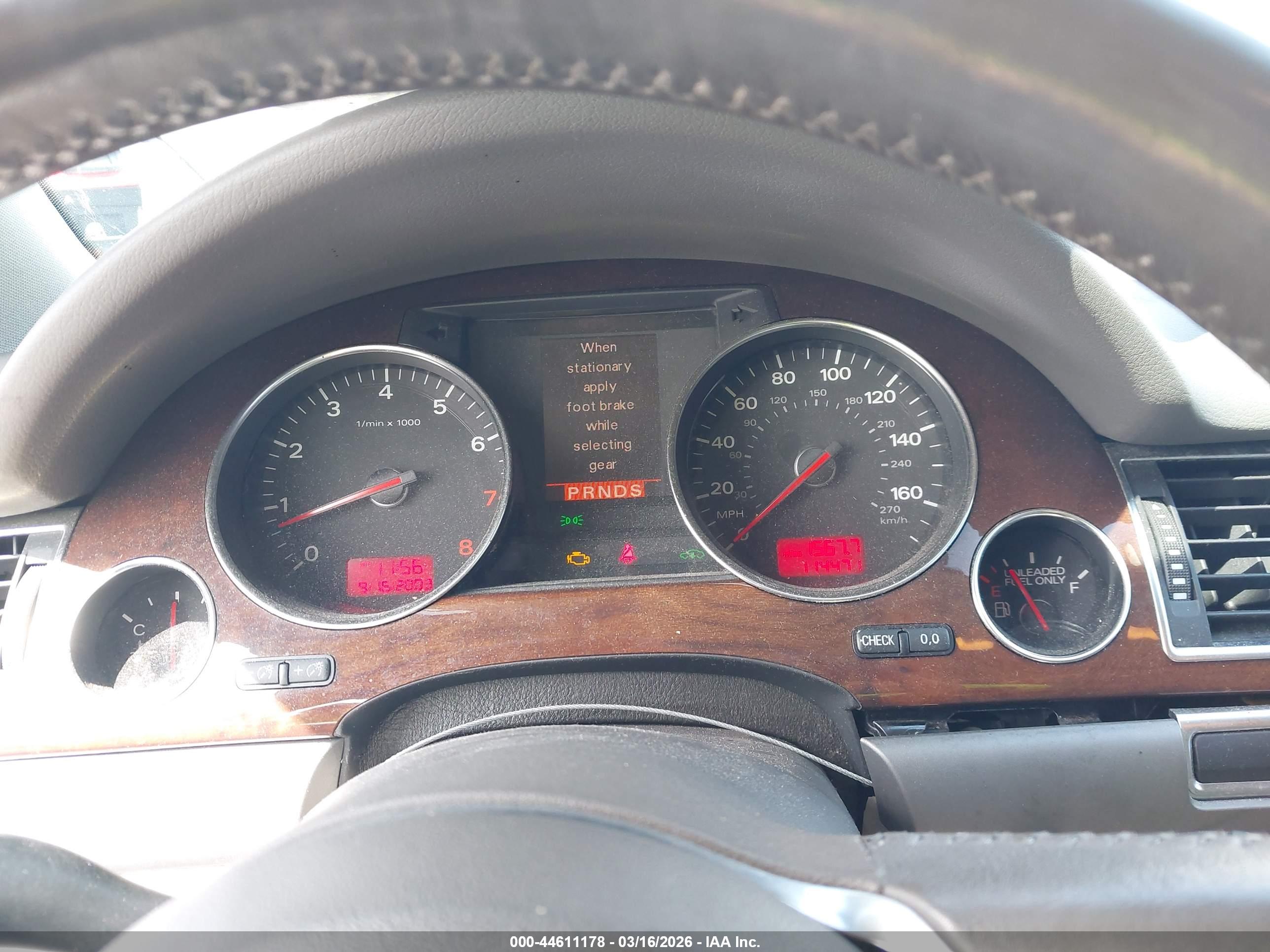 AUDI A8 image 7