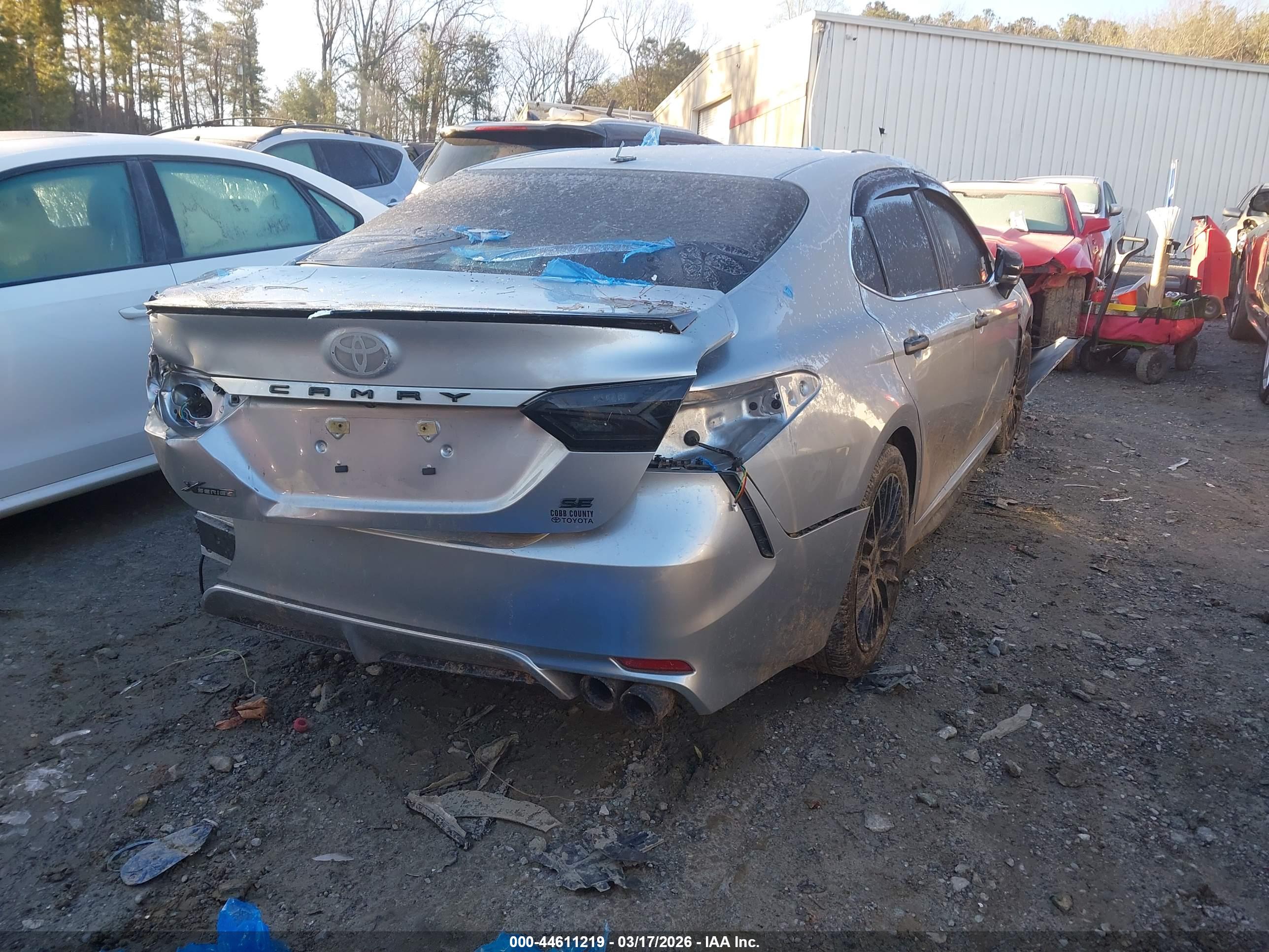 TOYOTA CAMRY image 4
