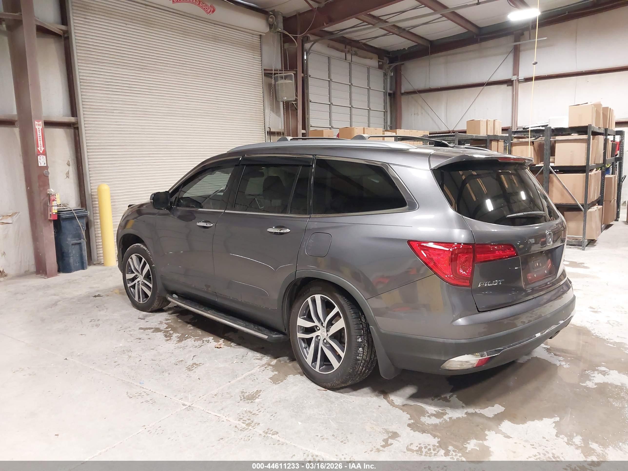 HONDA PILOT image 3