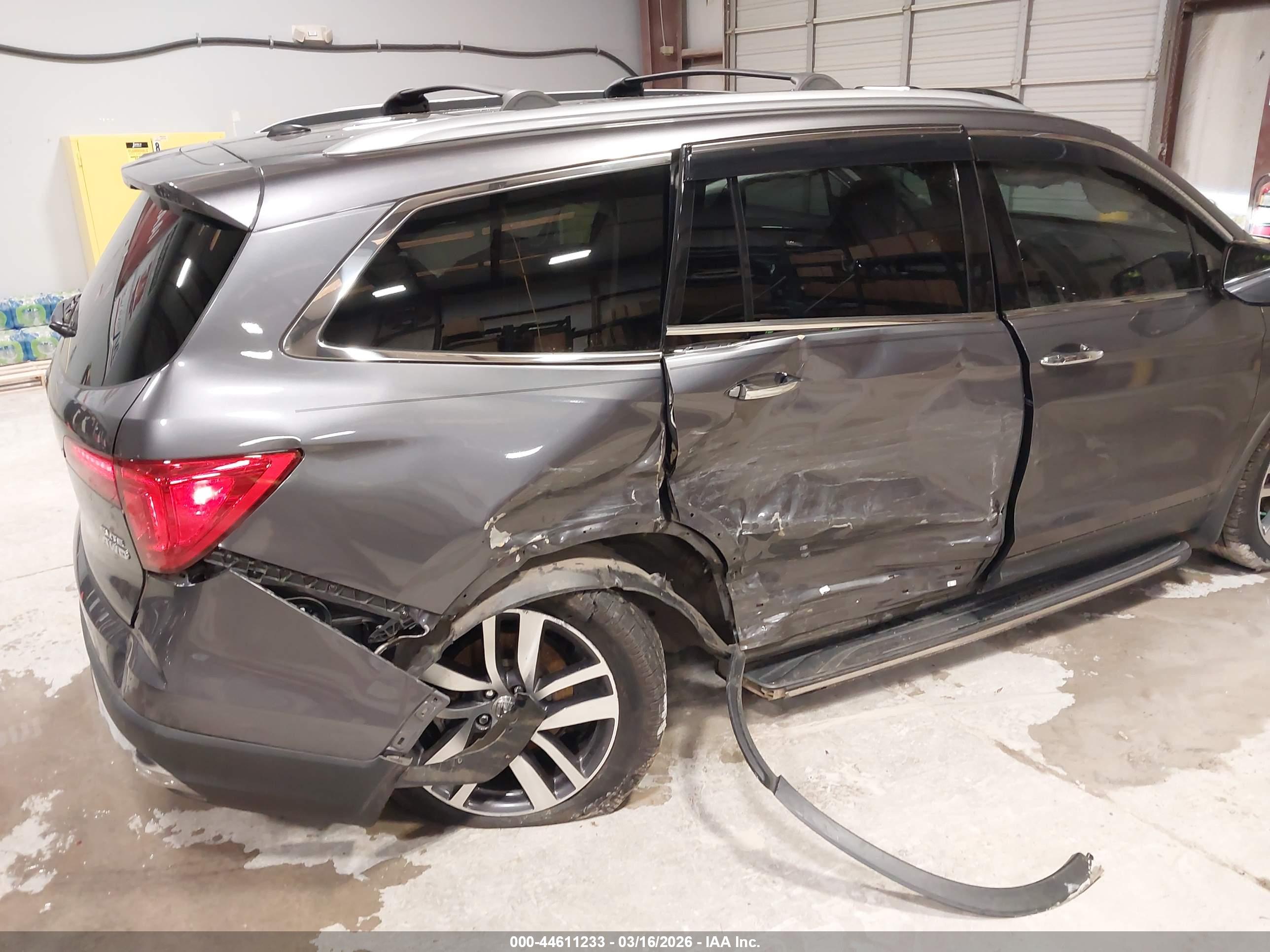 HONDA PILOT image 6