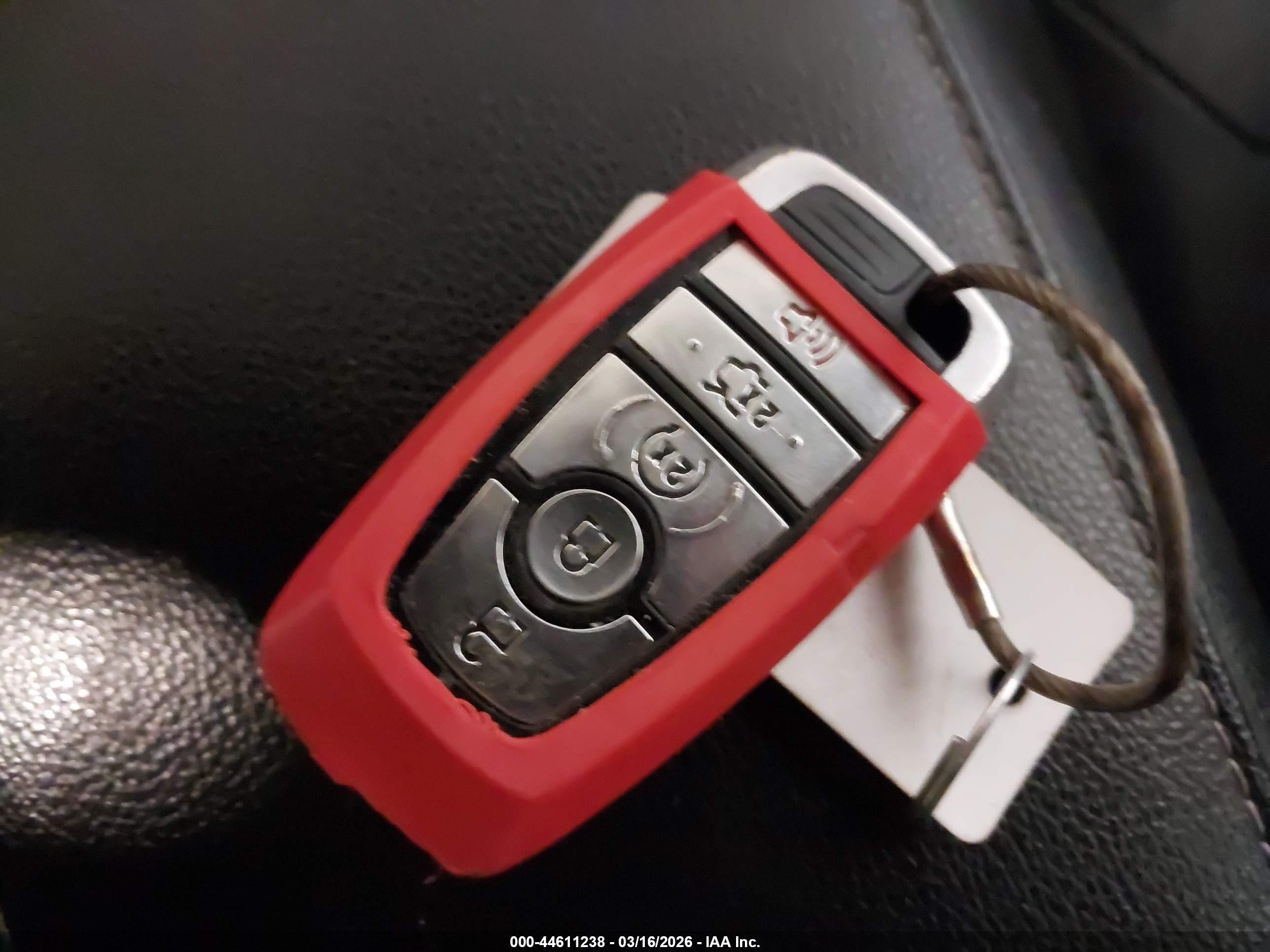 FORD FUSION image 11