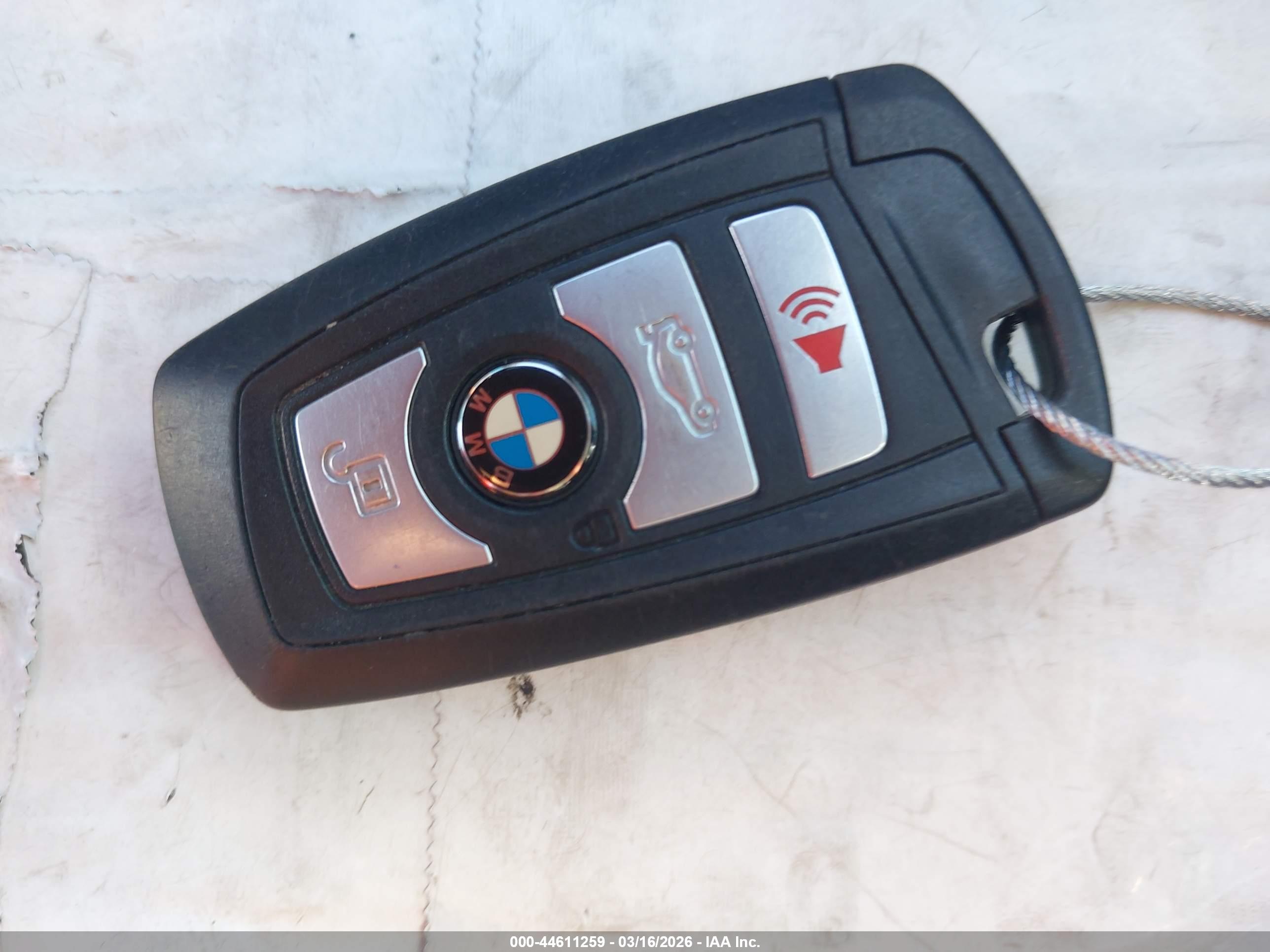 BMW 528I image 11